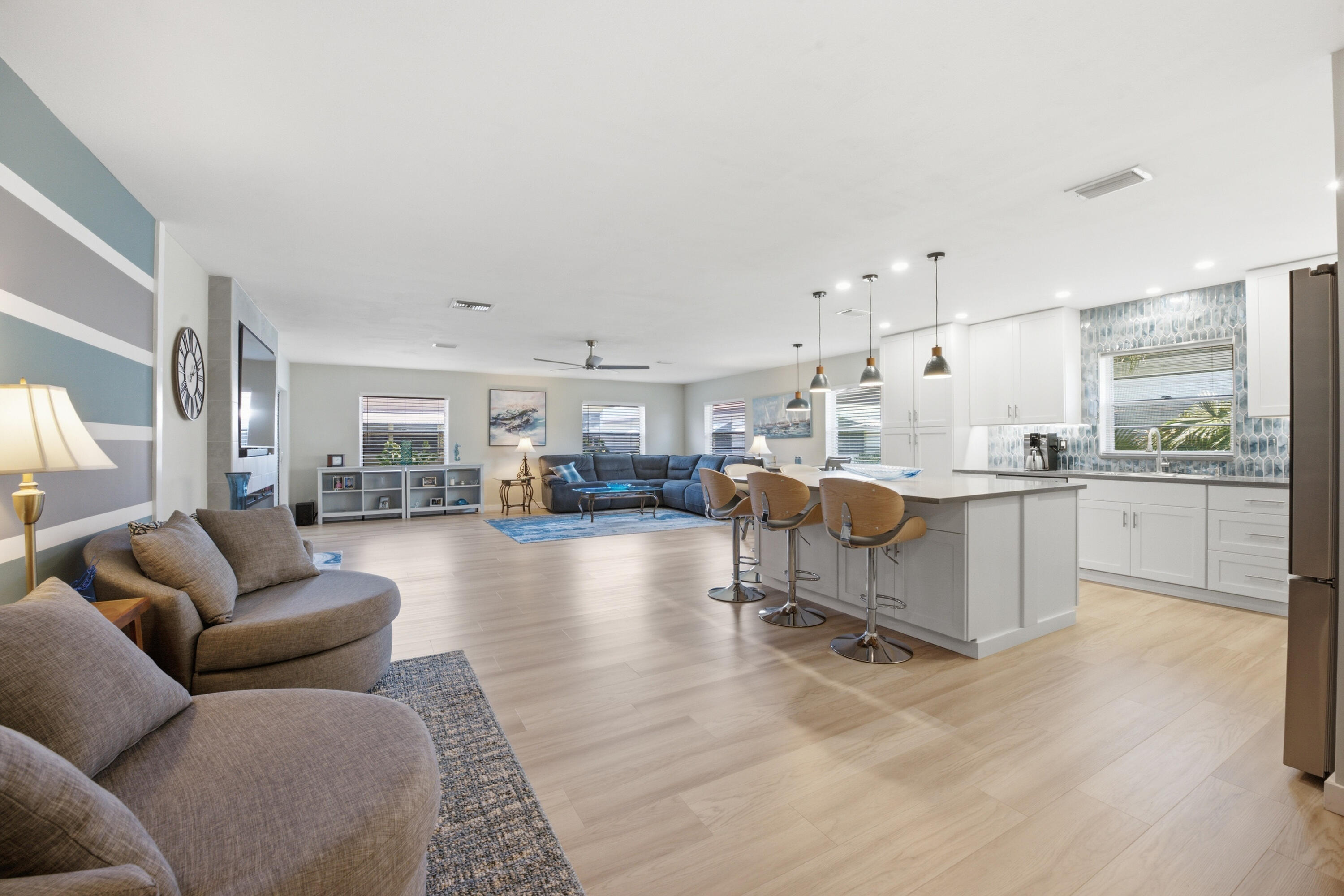 6125 Stanley Lane