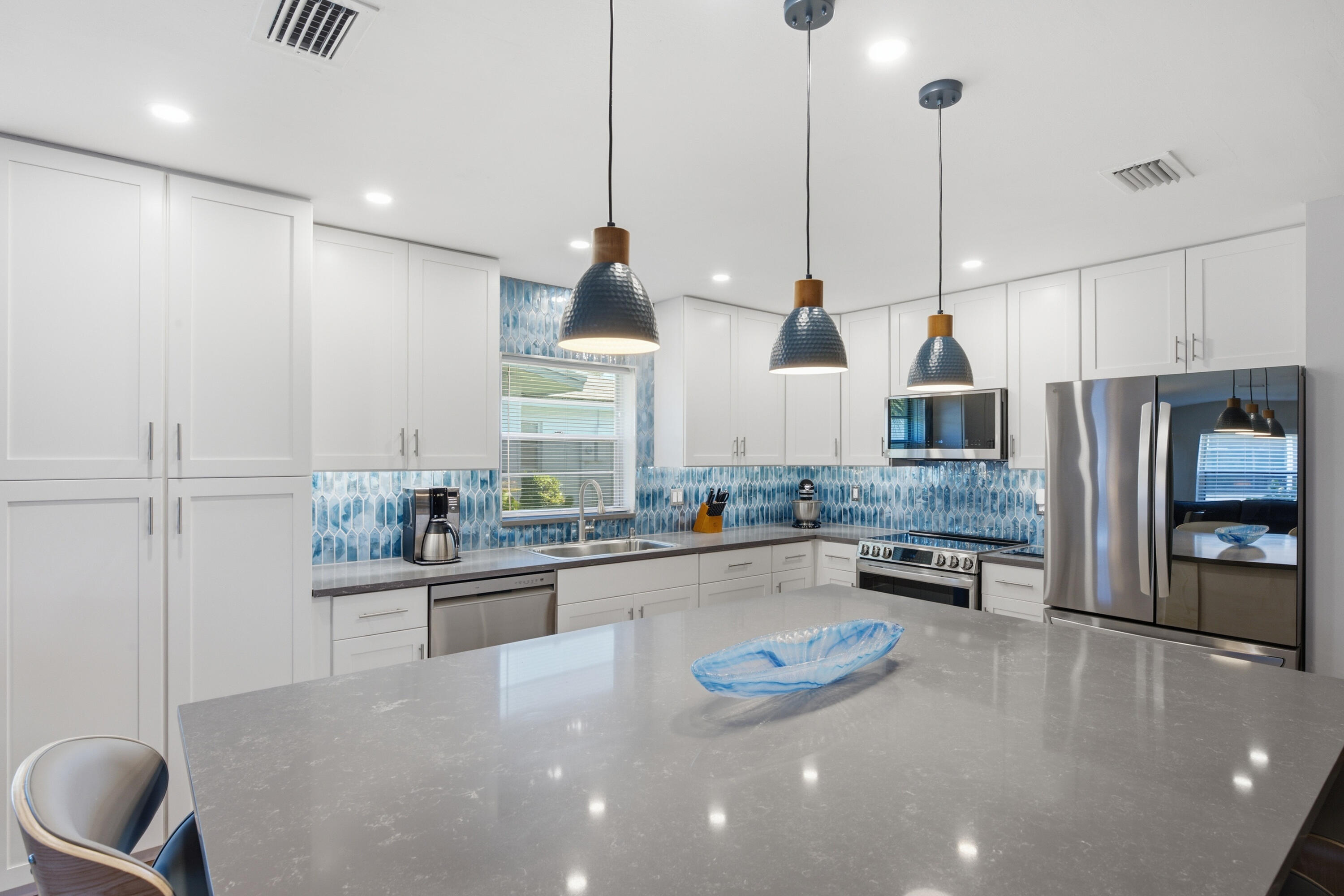 6125 Stanley Lane