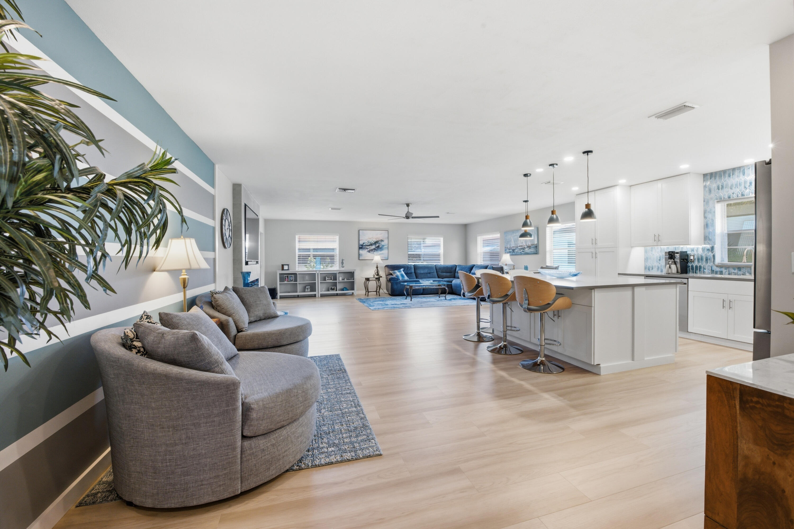 6125 Stanley Lane