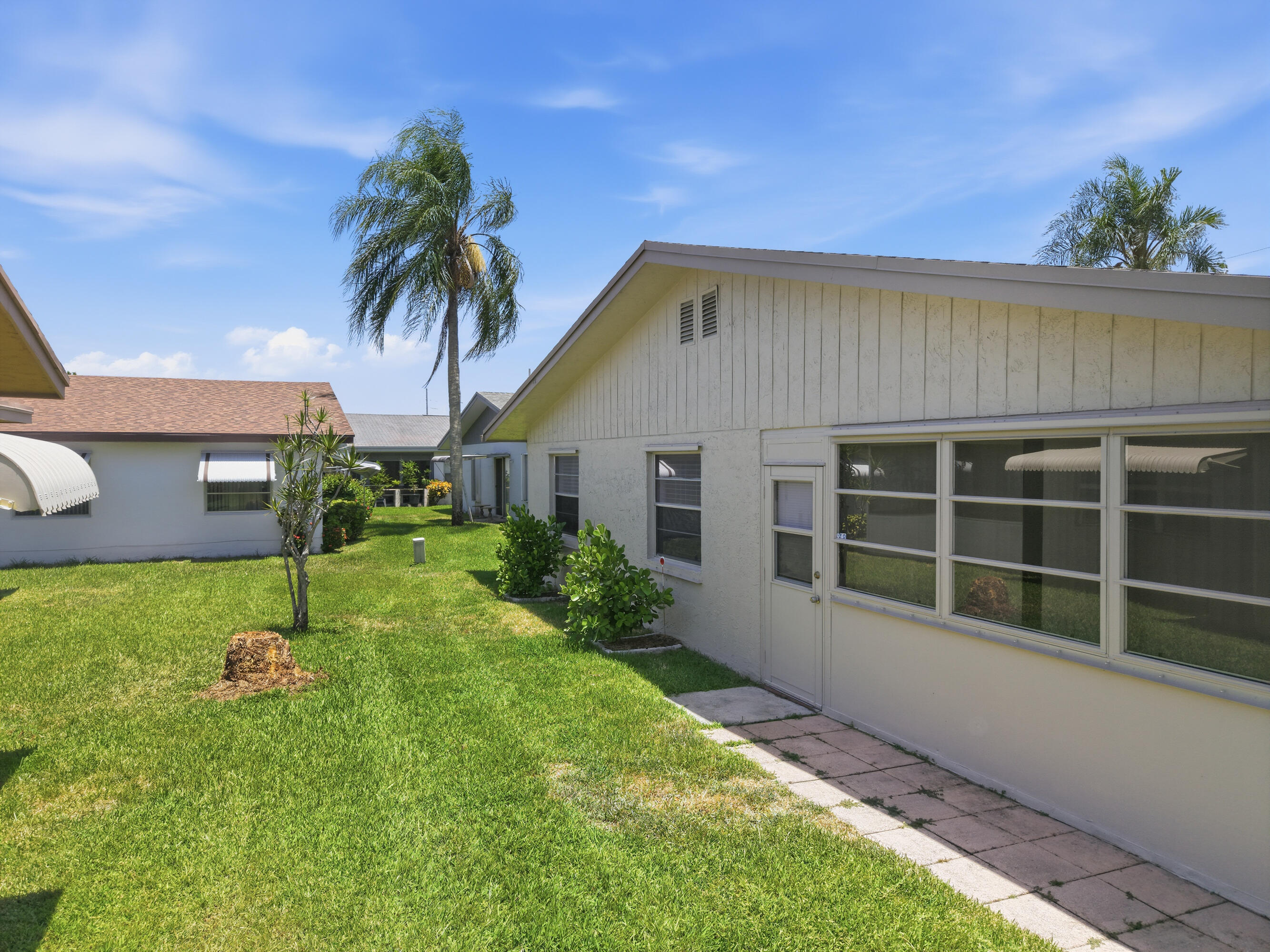 6125 Stanley Lane