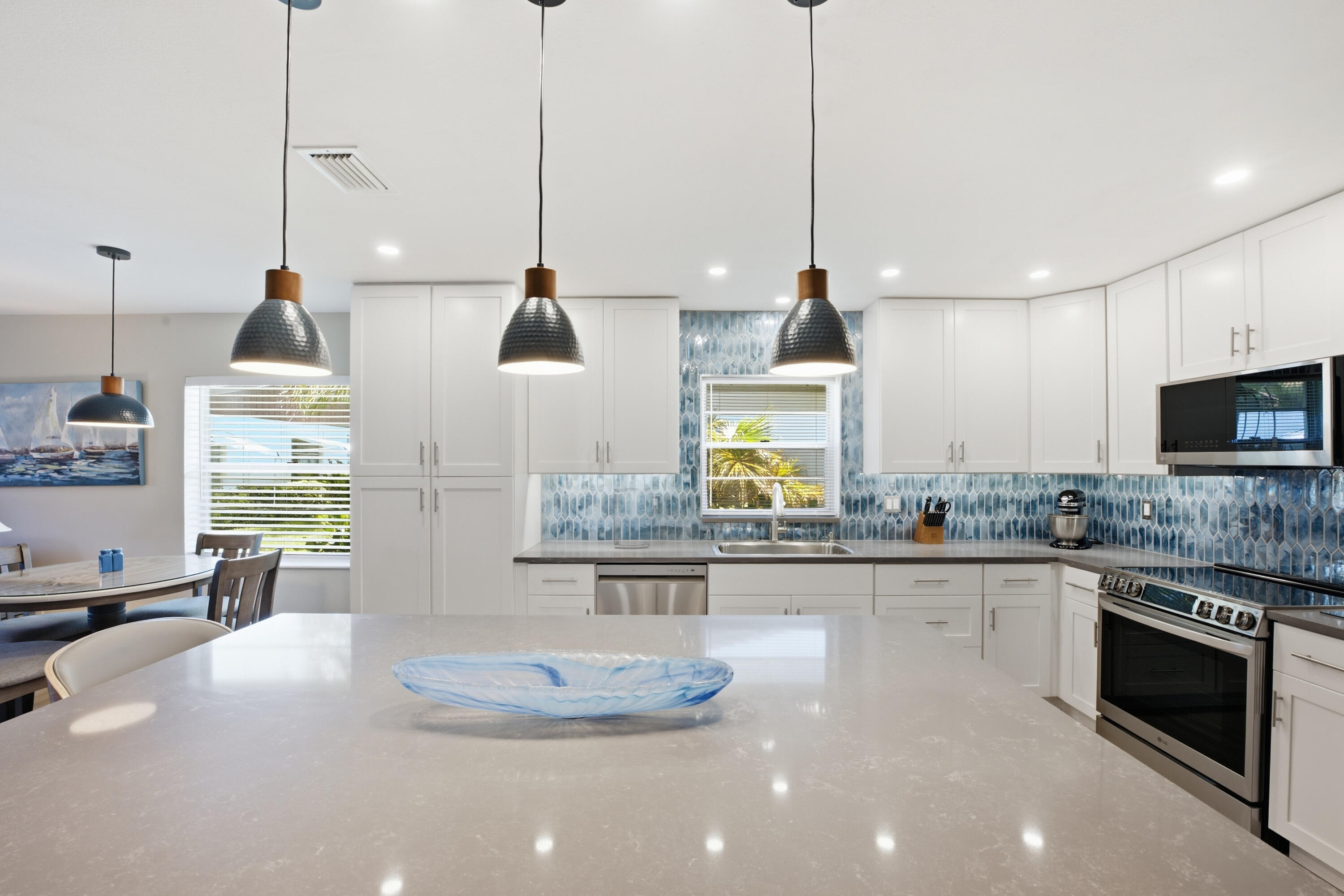 6125 Stanley Lane