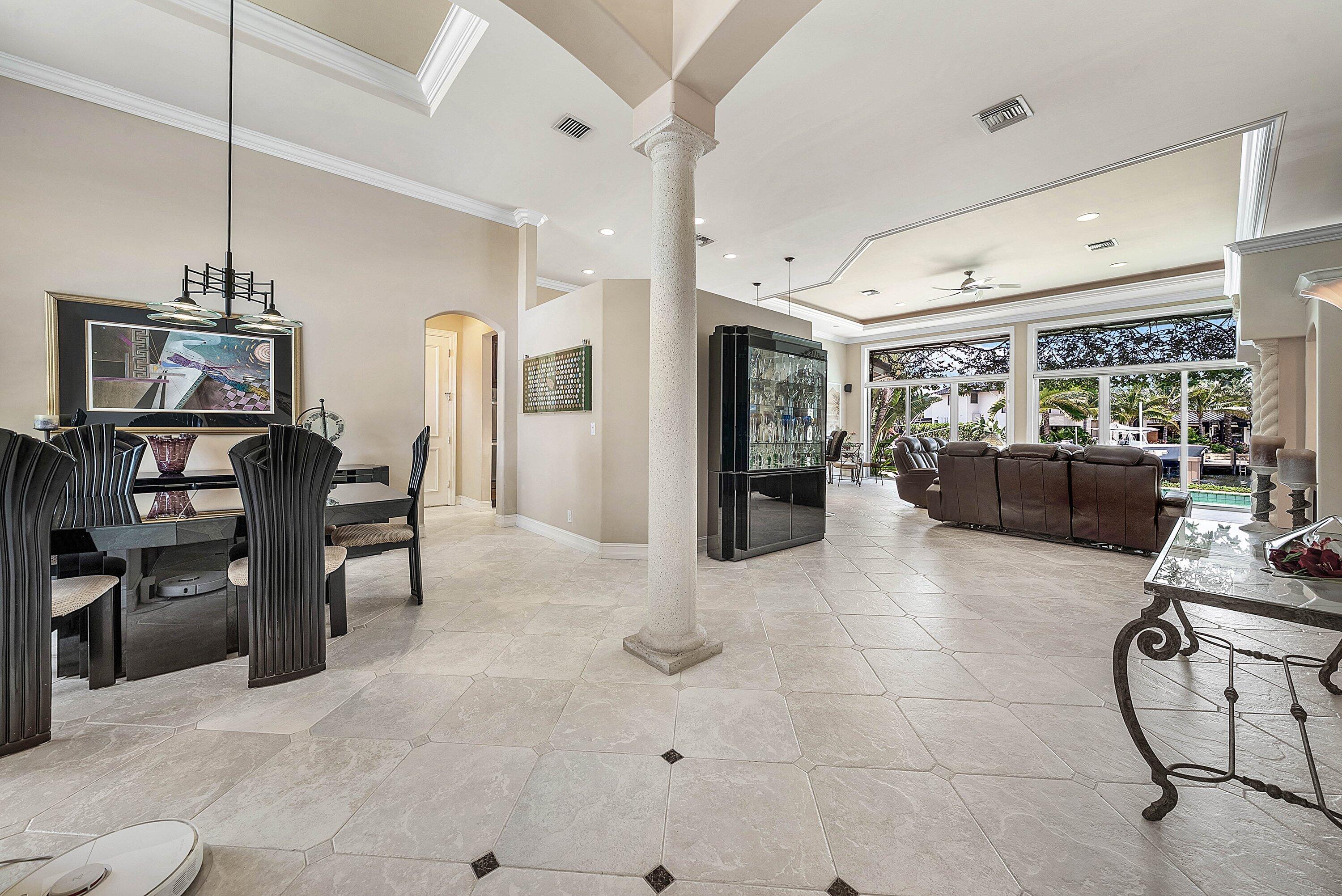 2761 NE 48TH Court