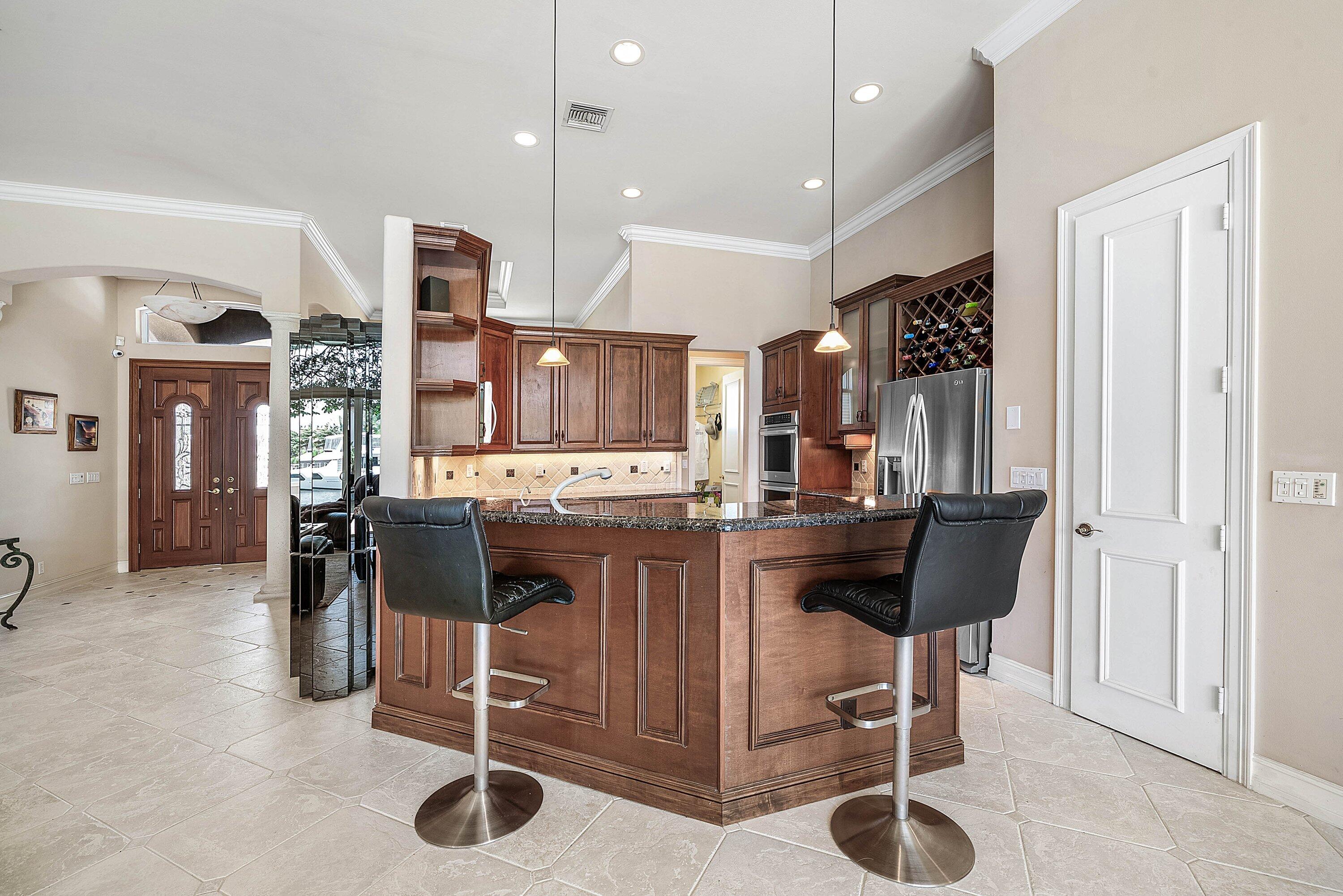 2761 NE 48TH Court