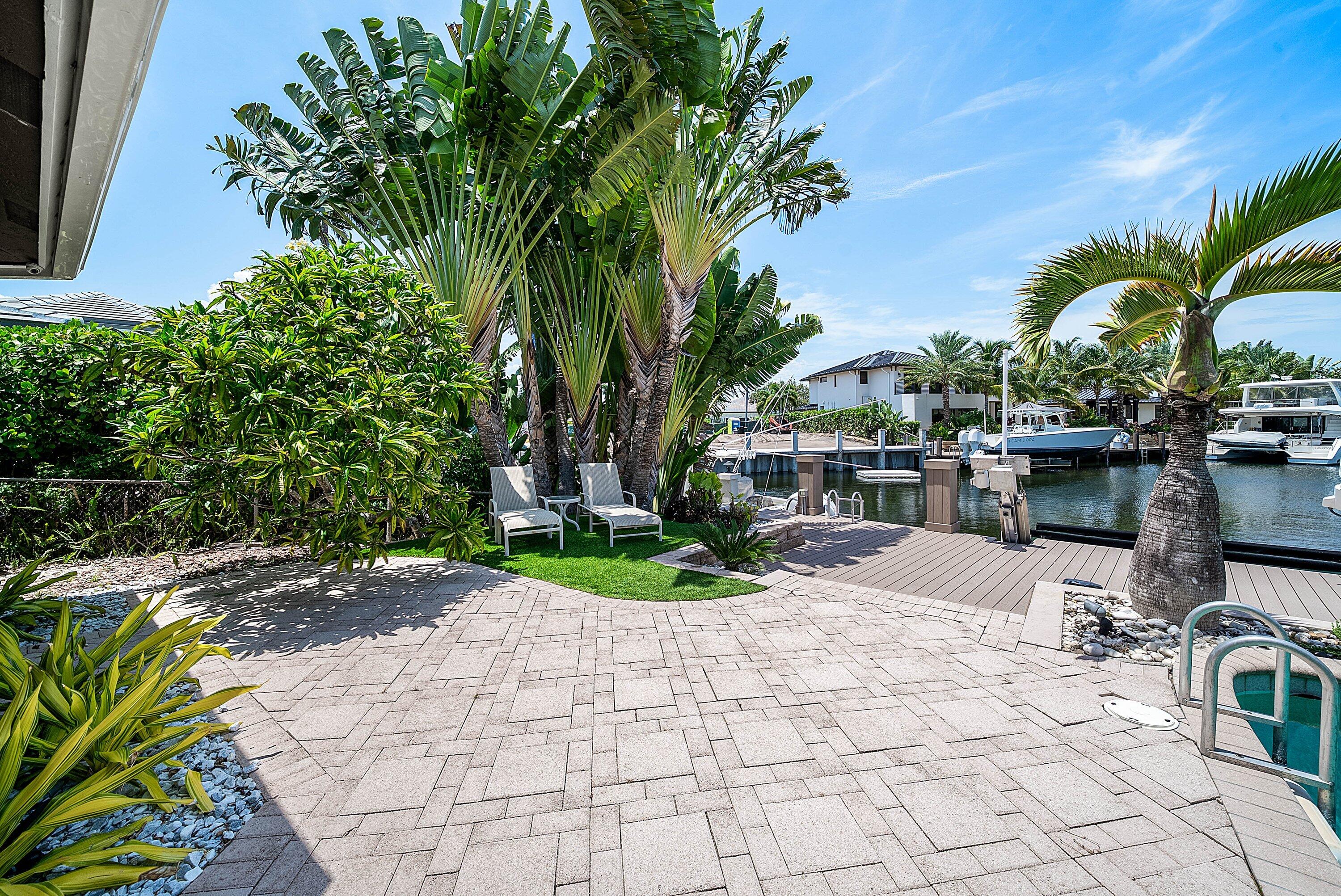 2761 NE 48TH Court
