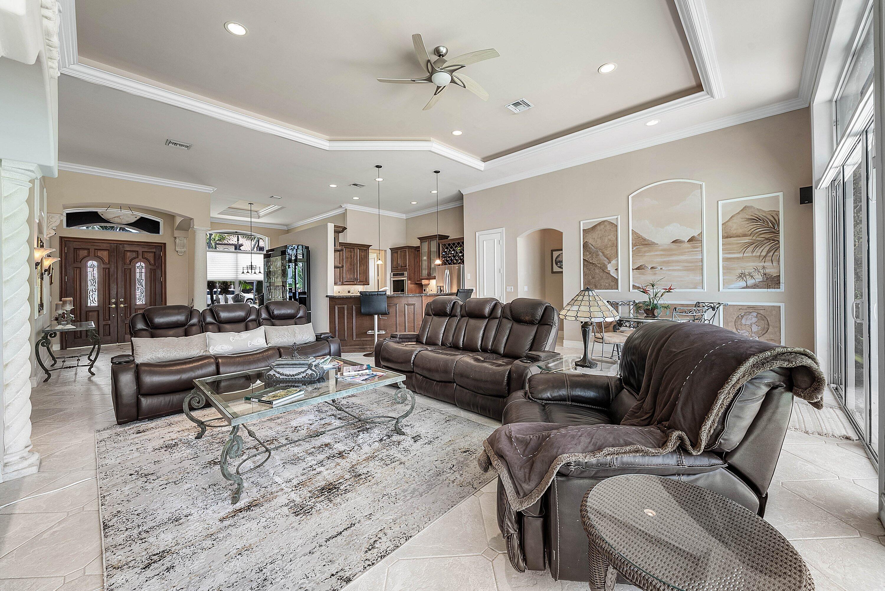 2761 NE 48TH Court