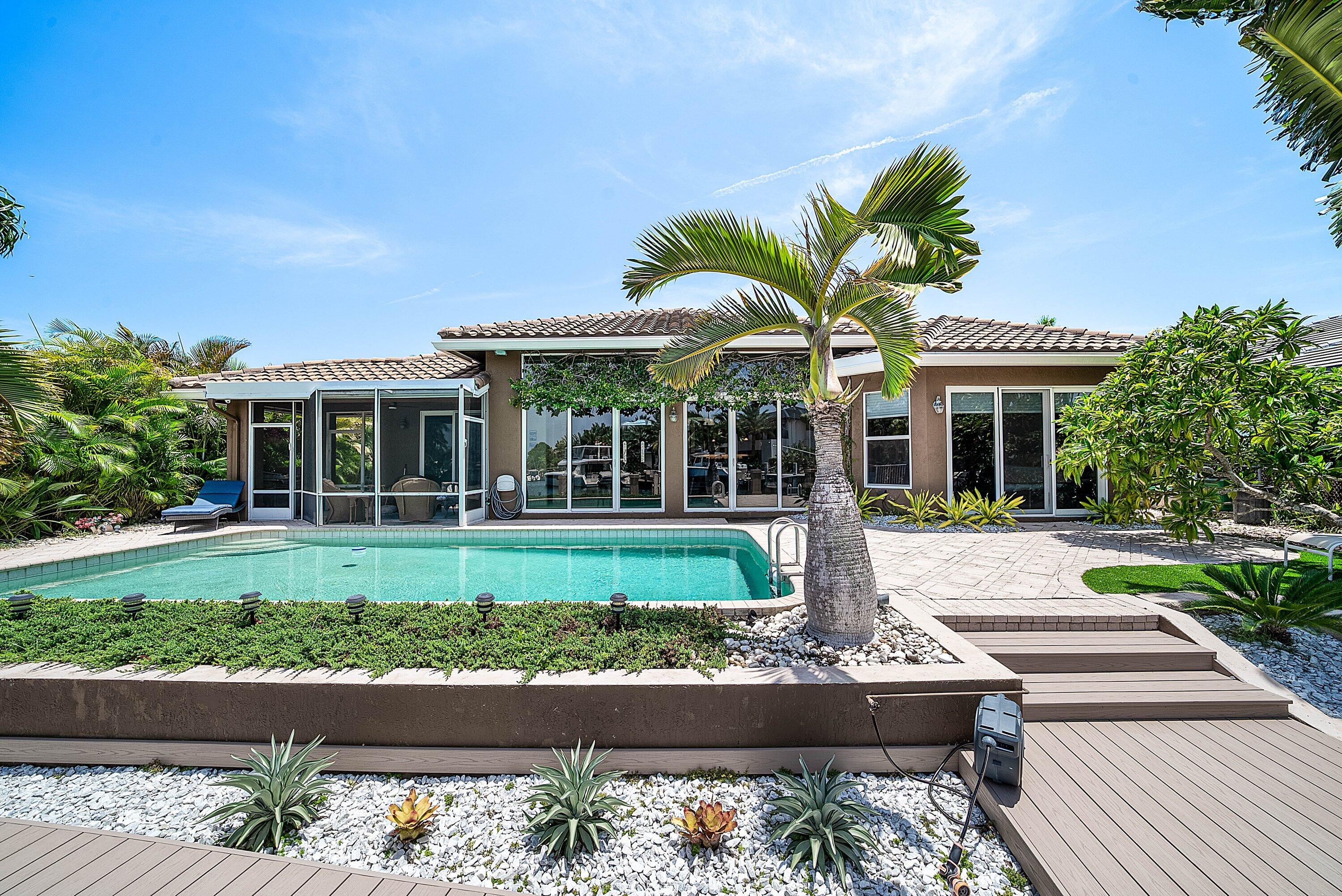 2761 NE 48TH Court