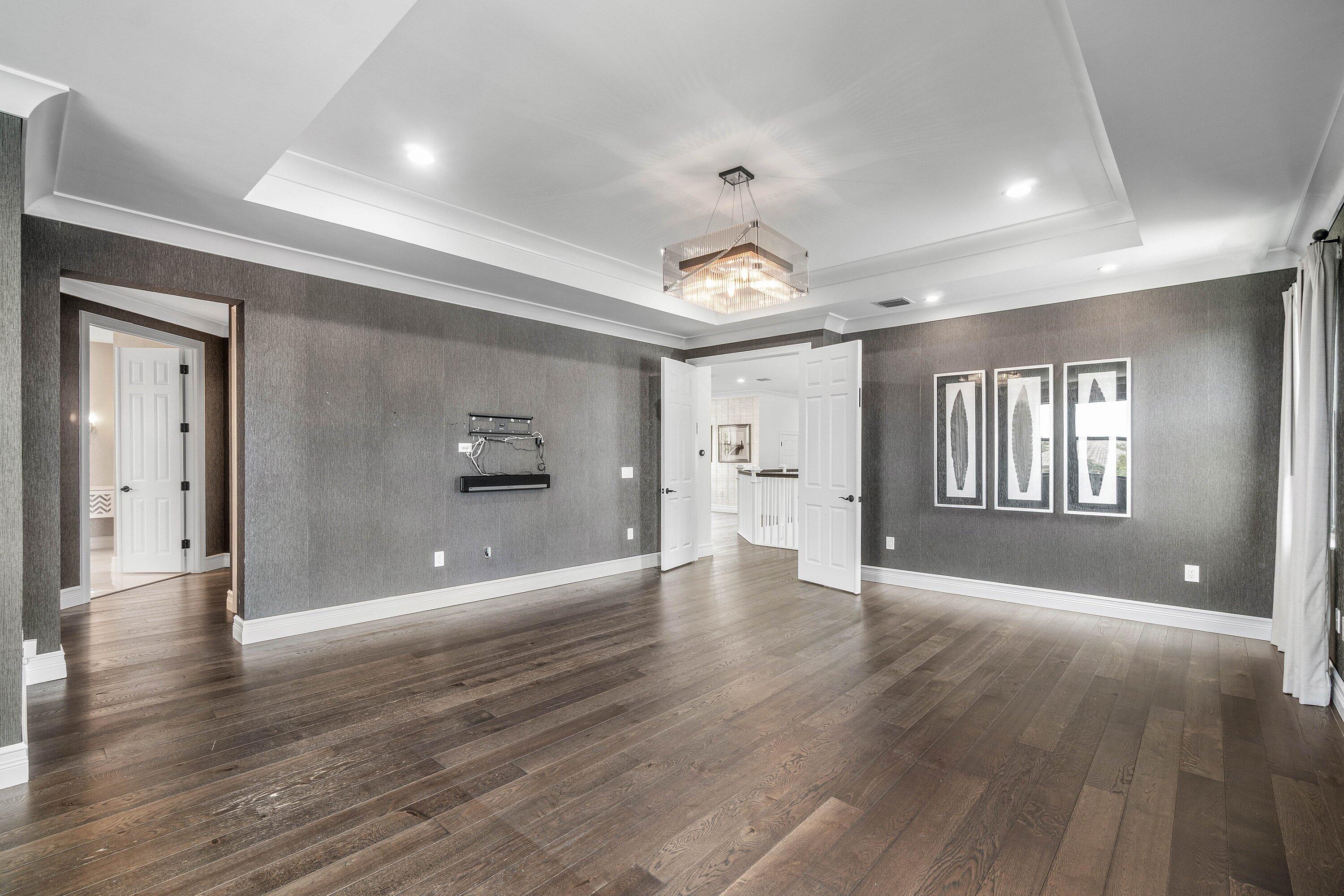 9747 Vitrail Lane