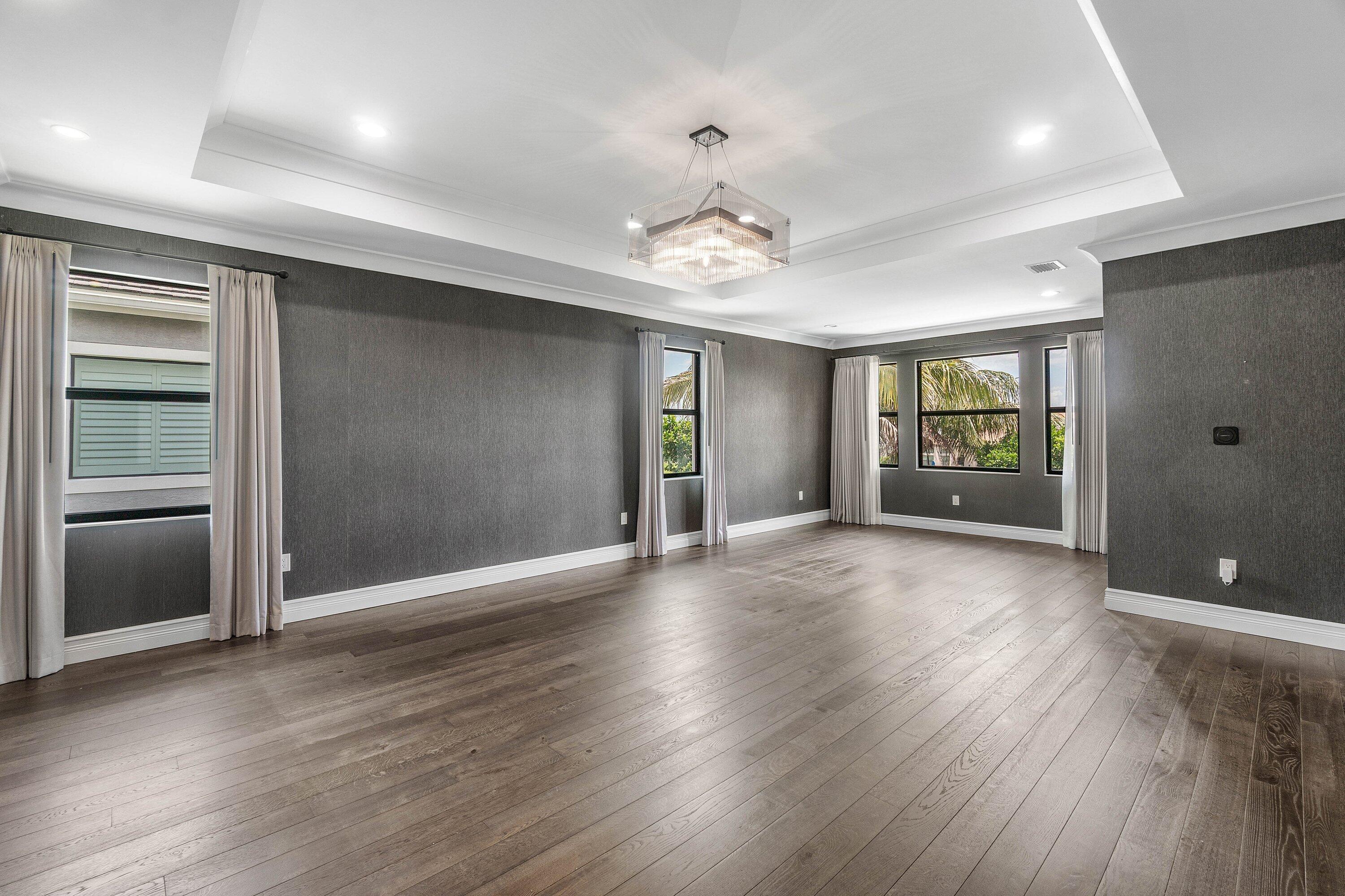 9747 Vitrail Lane