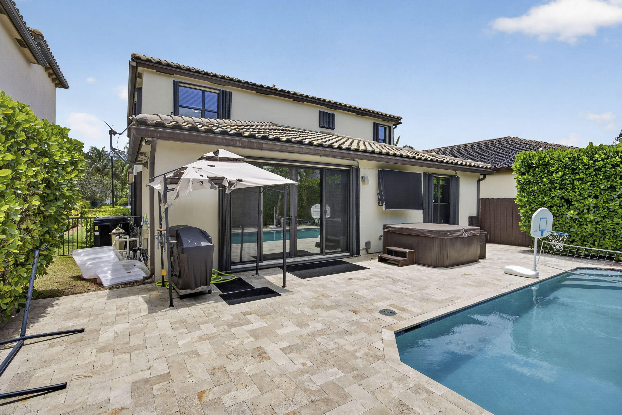 4577 Willow Run Way