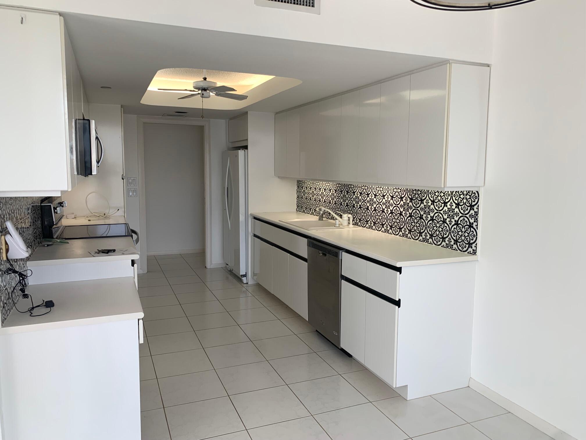 3210 S Ocean Boulevard 903