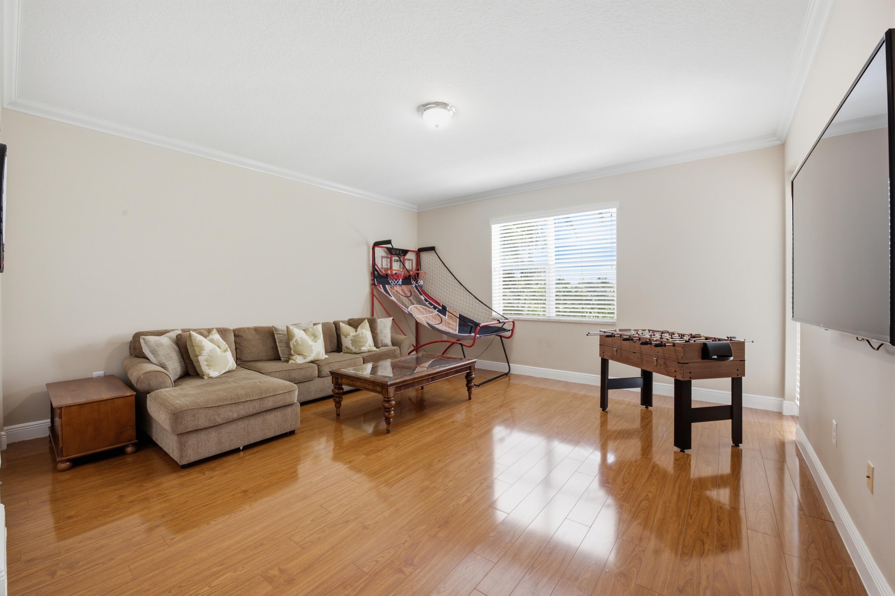 11113 Brandywine Lake Way