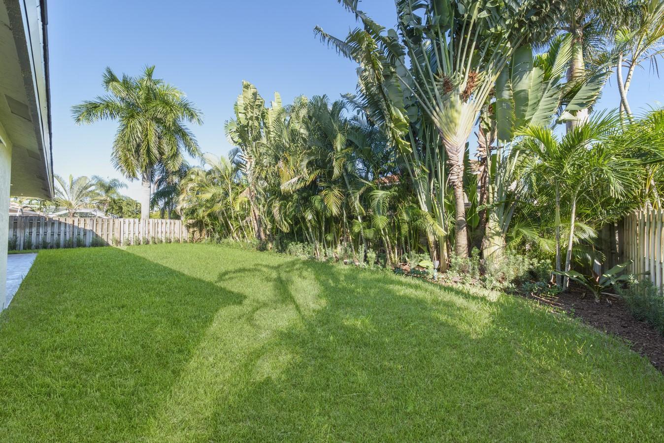 8892 JASPERS Drive