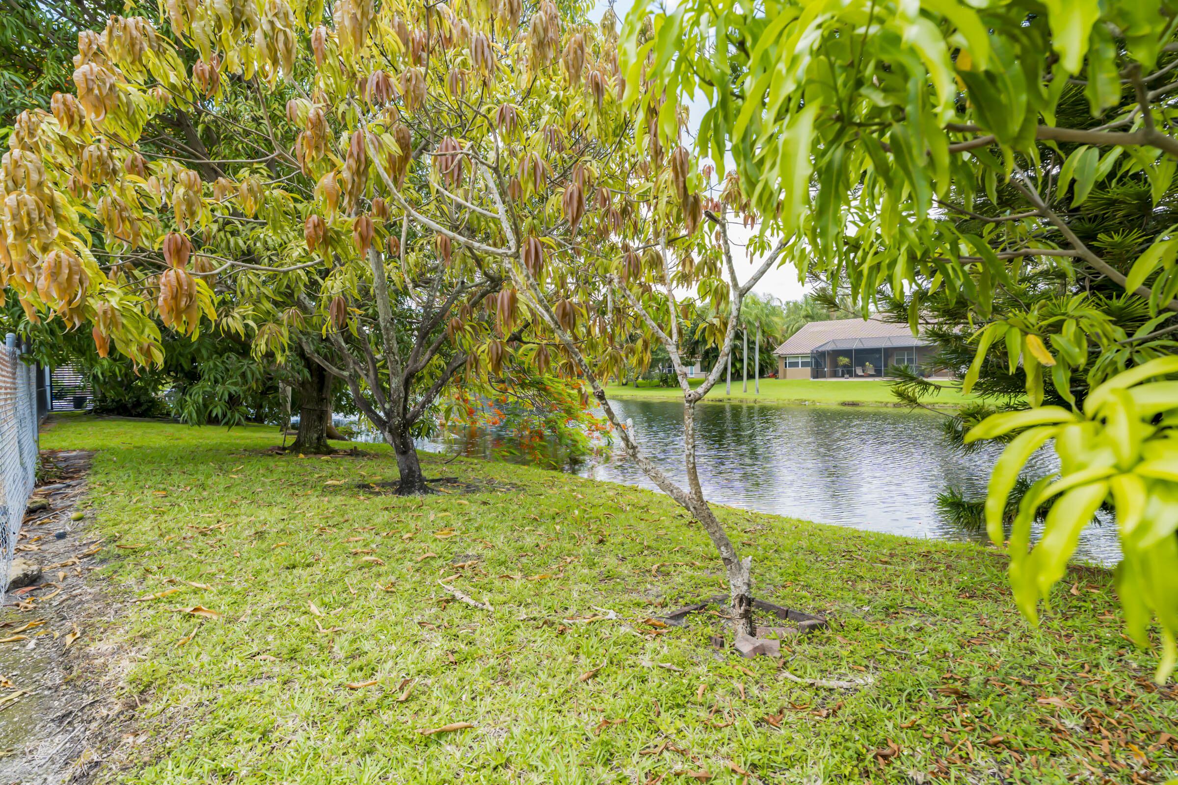 1541 SW 102nd Terrace