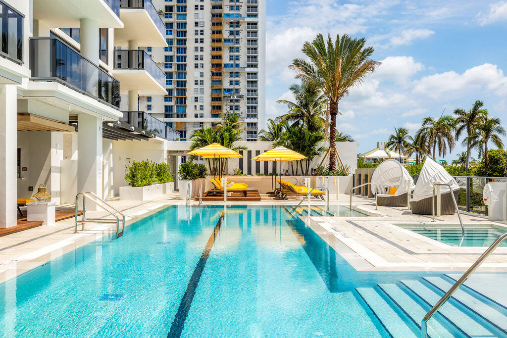 305 Briny Avenue 402