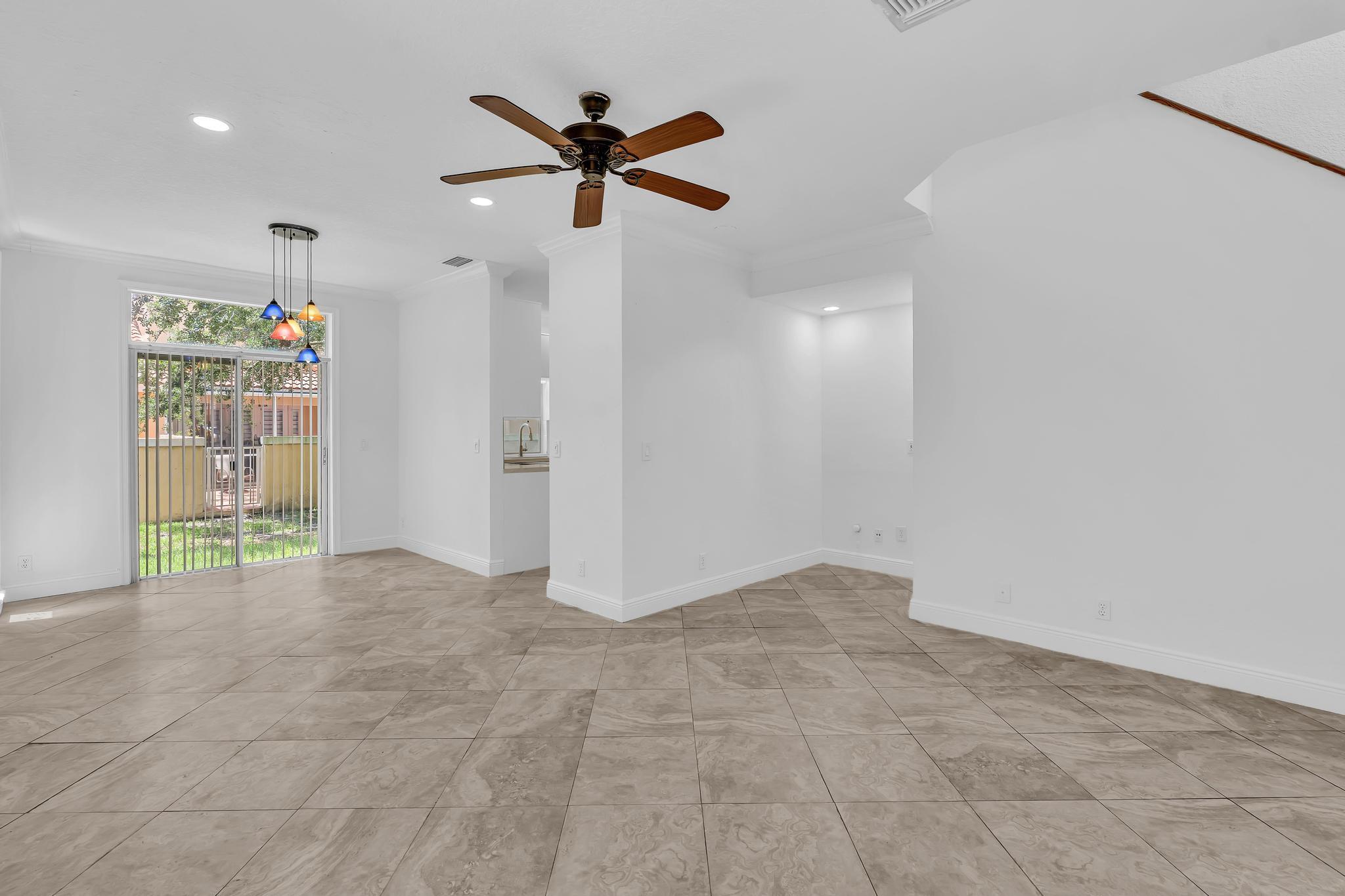 11379 Lakeview Drive