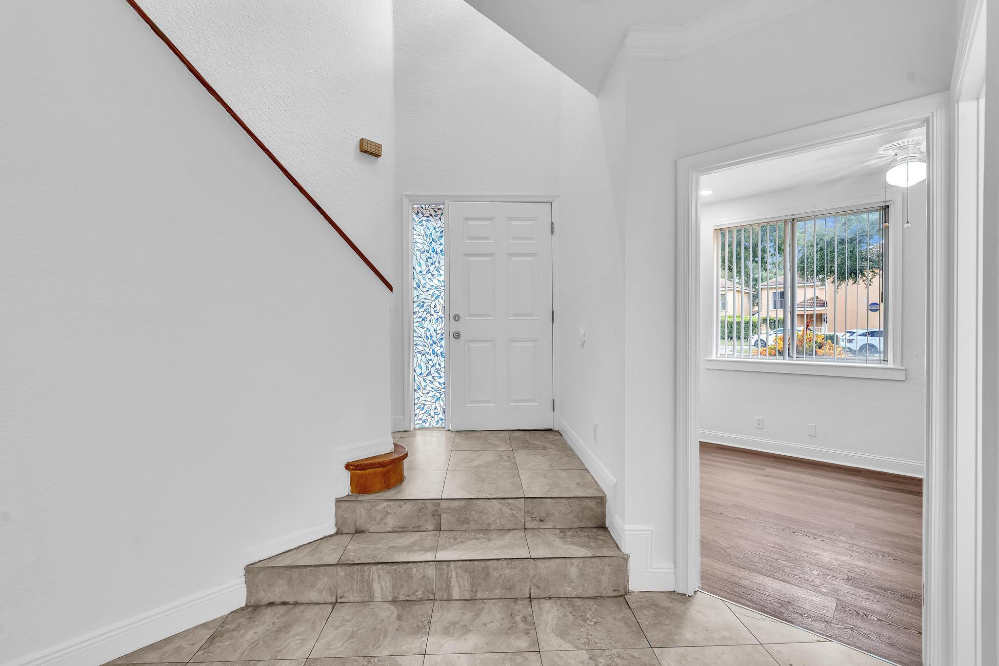11379 Lakeview Drive