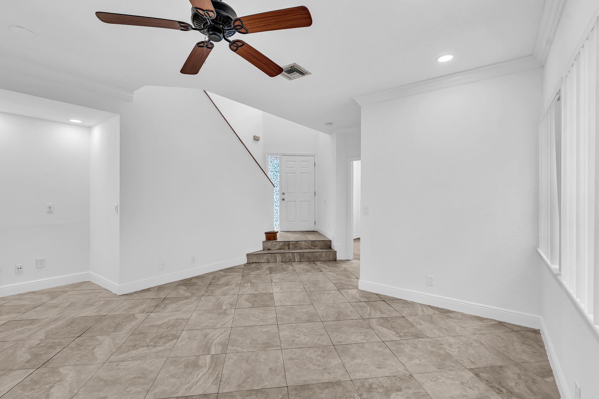 11379 Lakeview Drive