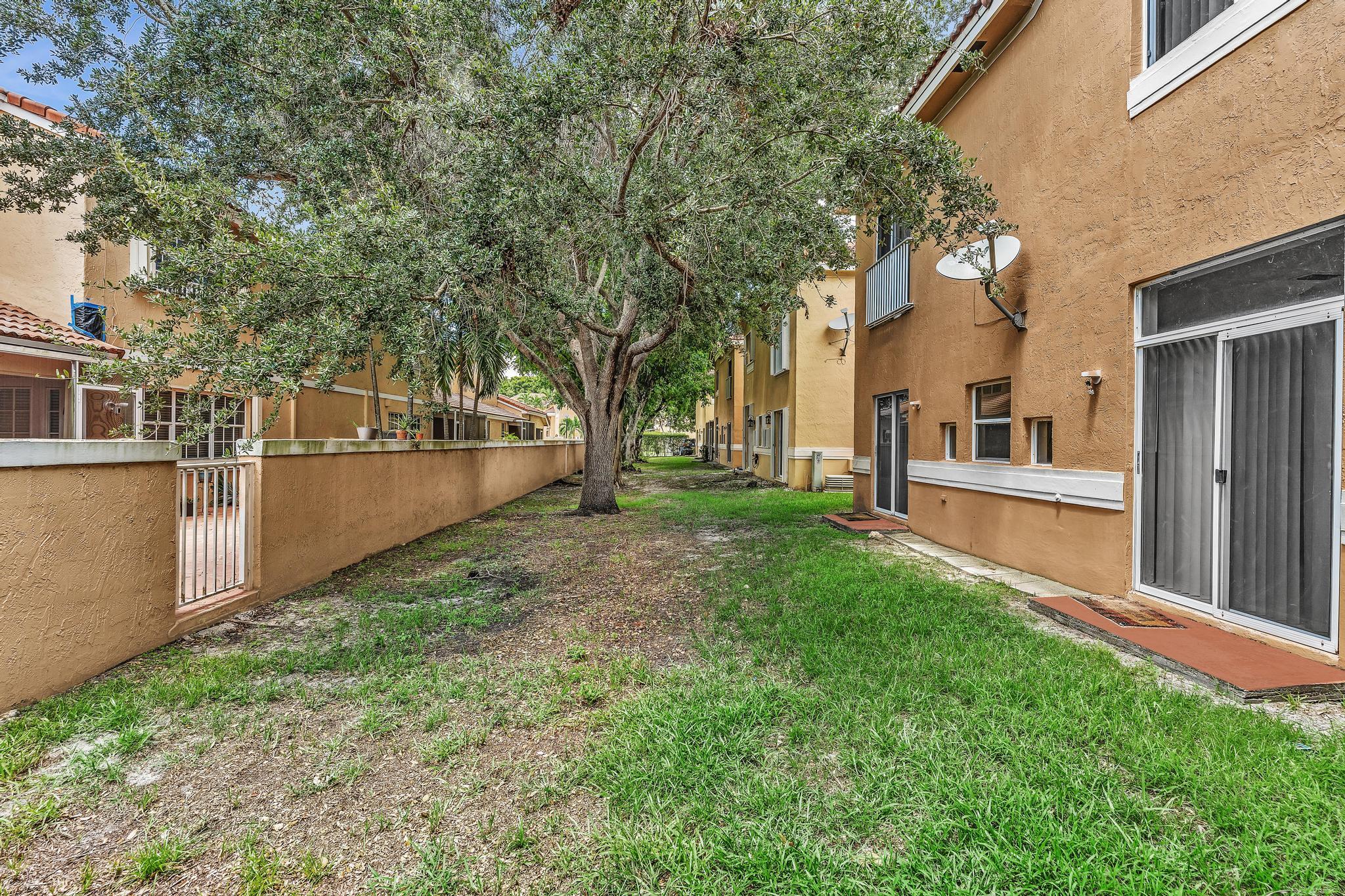 11379 Lakeview Drive