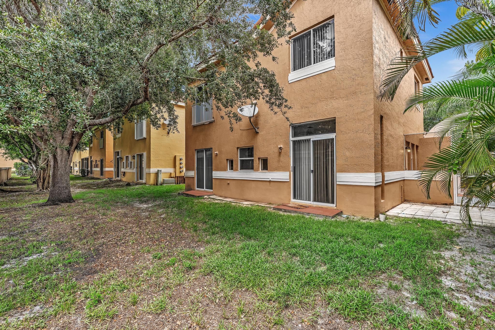 11379 Lakeview Drive