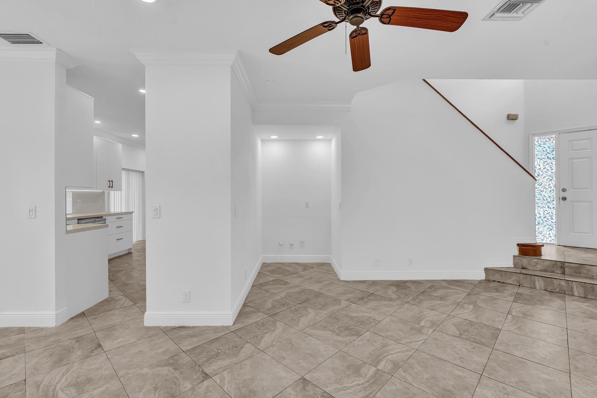 11379 Lakeview Drive