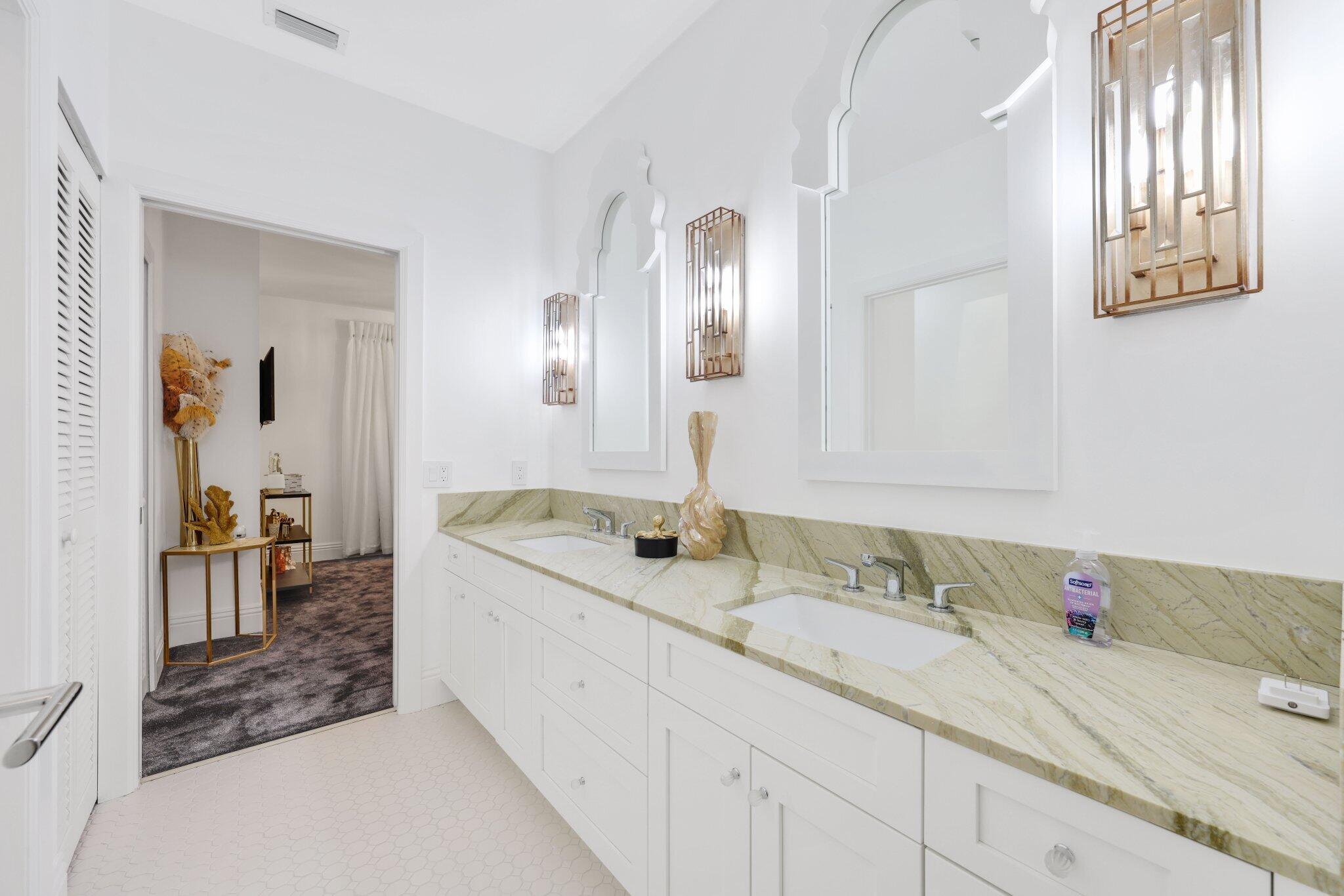 2466 NW 61ST DIAGONAL Road