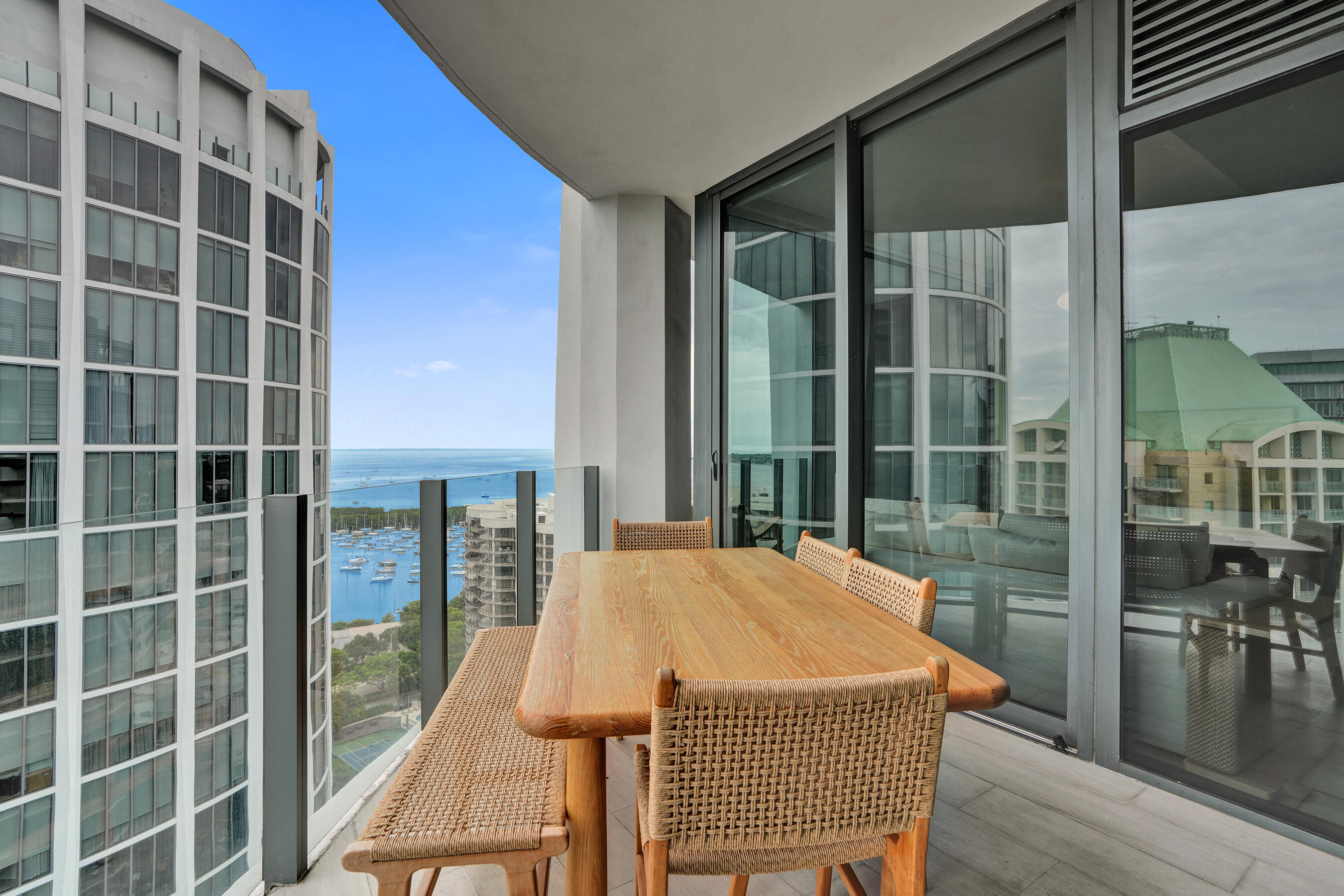2831 S Bayshore Drive 2204