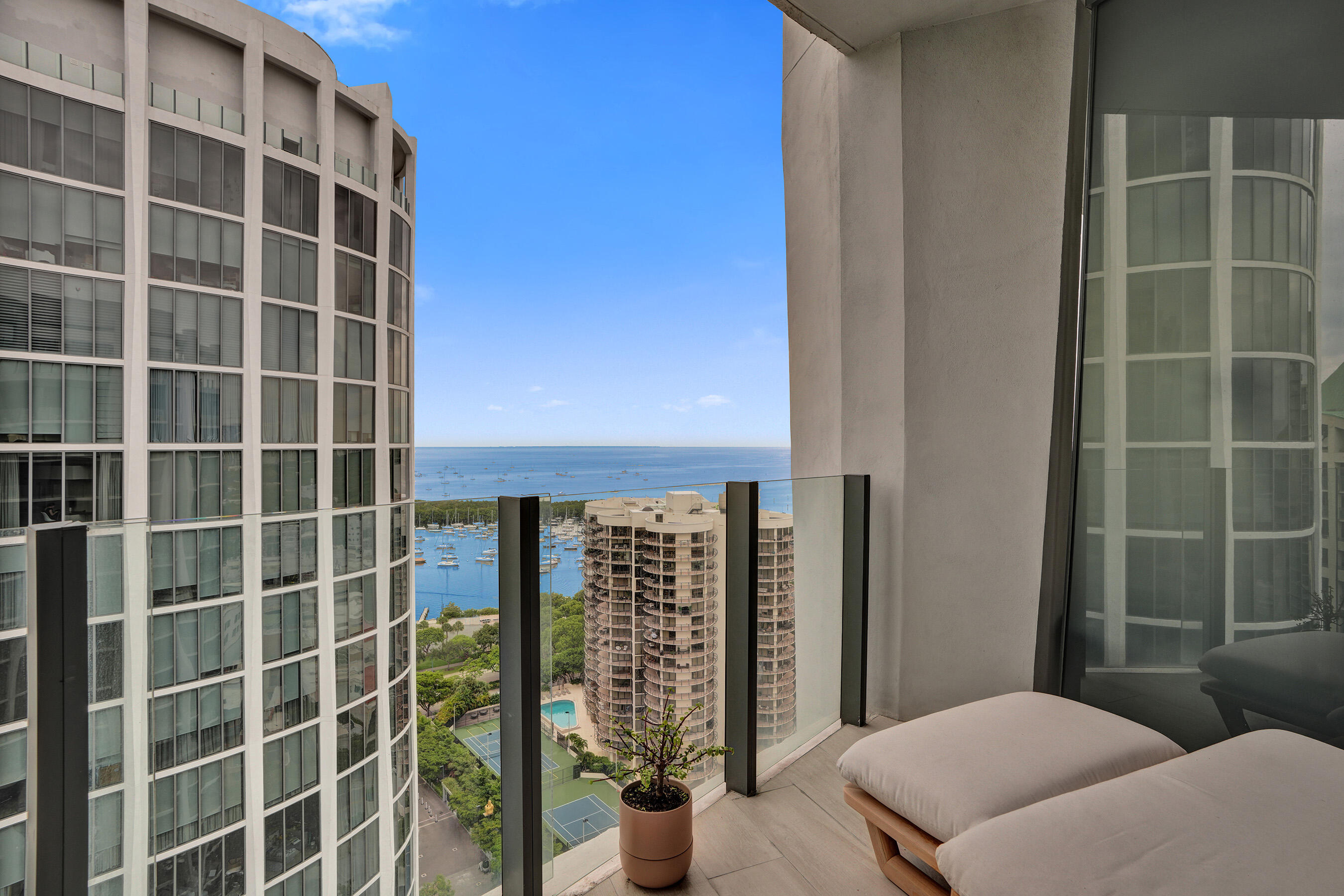 2831 S Bayshore Drive 2204