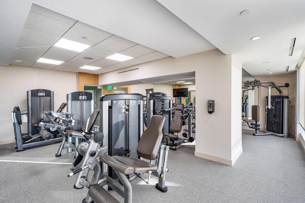 250 S Ocean Boulevard 10c