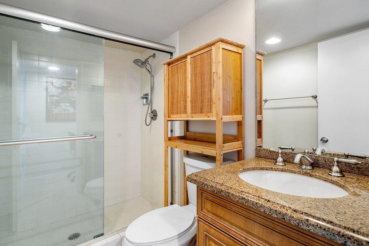 250 S Ocean Boulevard 10c