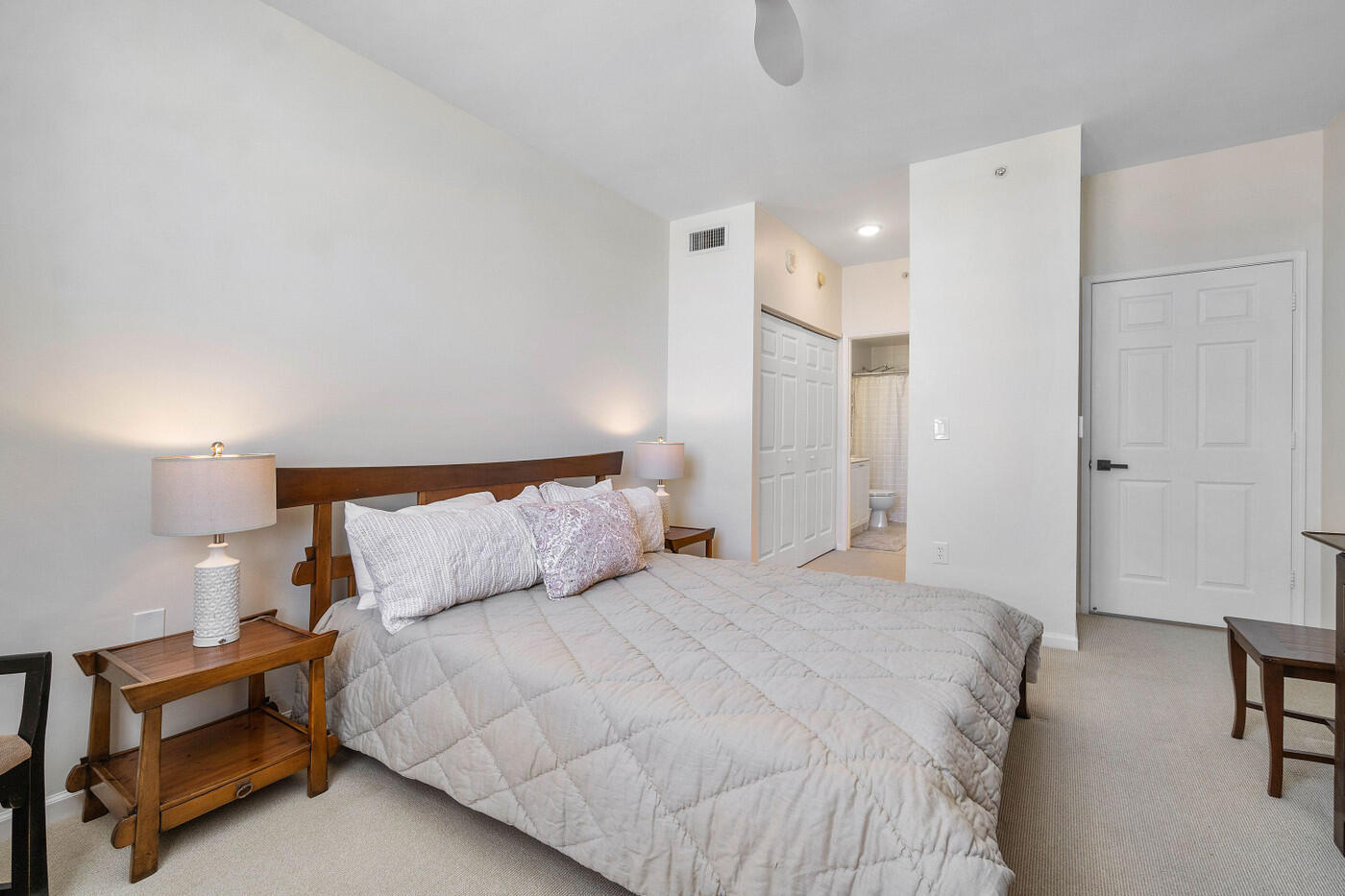 651 OKEECHOBEE Boulevard 1104