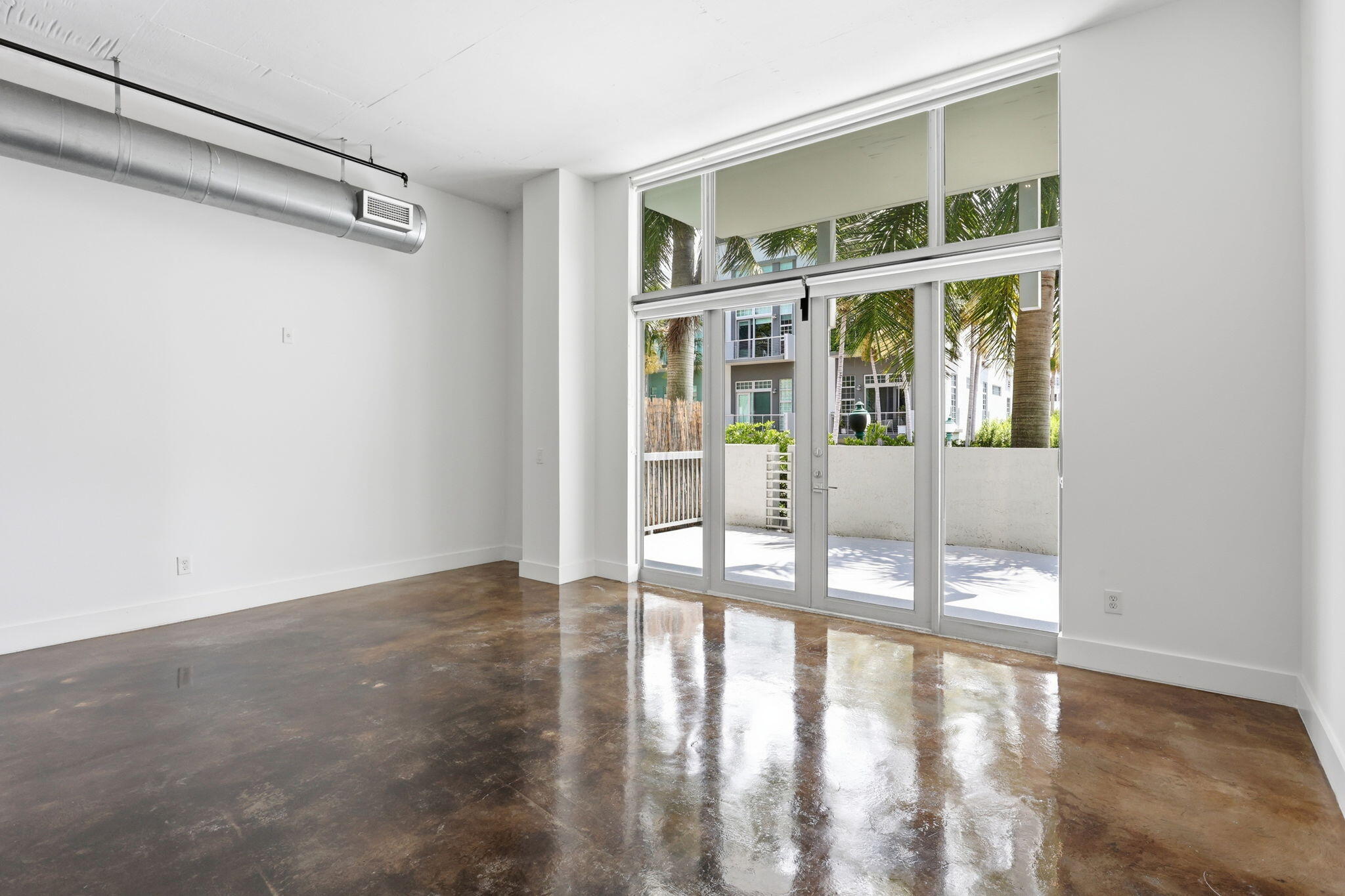 180 NE 4th Avenue 207