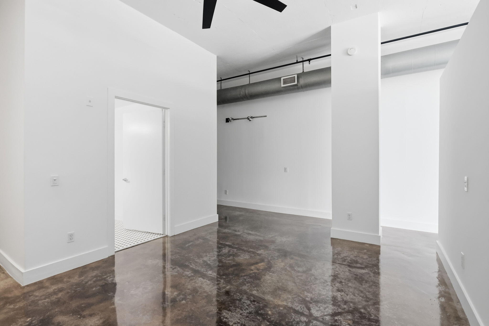 180 NE 4th Avenue 207
