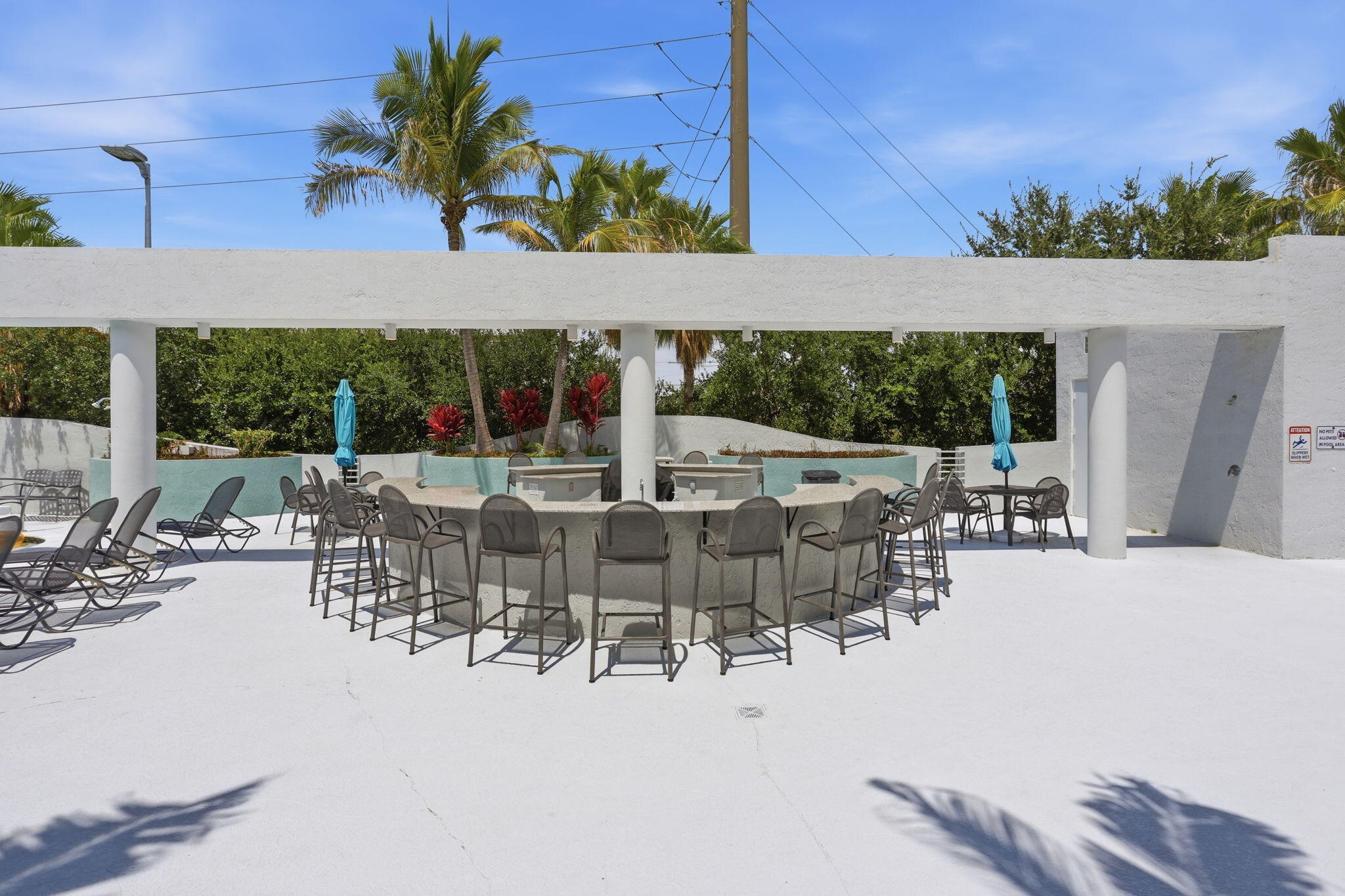 180 NE 4th Avenue 207