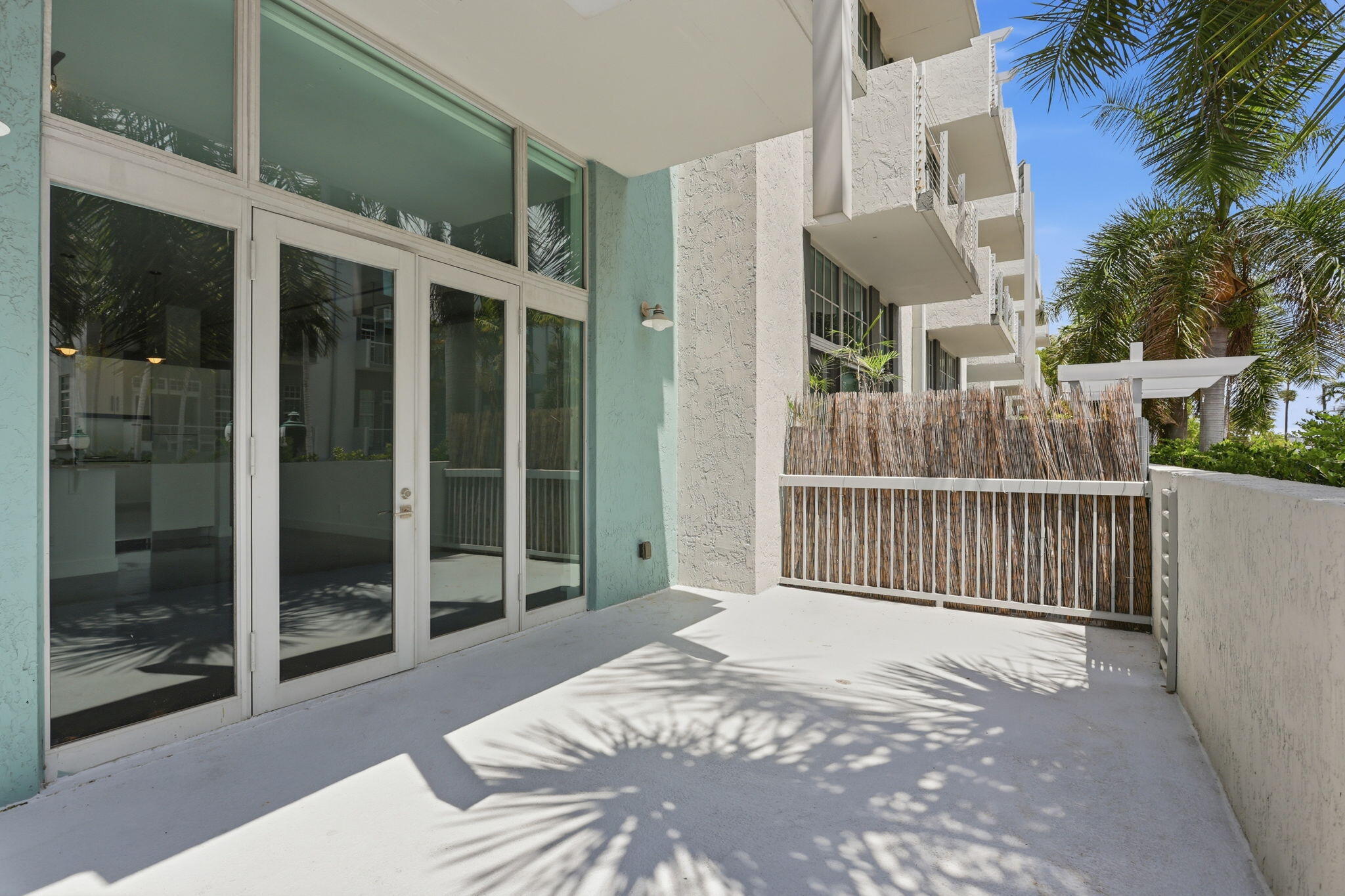 180 NE 4th Avenue 207
