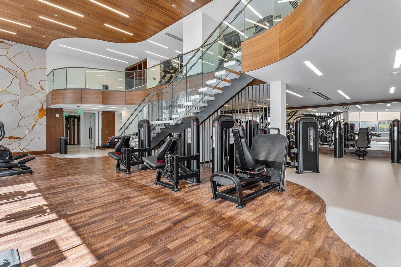 210 SE MIZNER Boulevard 101