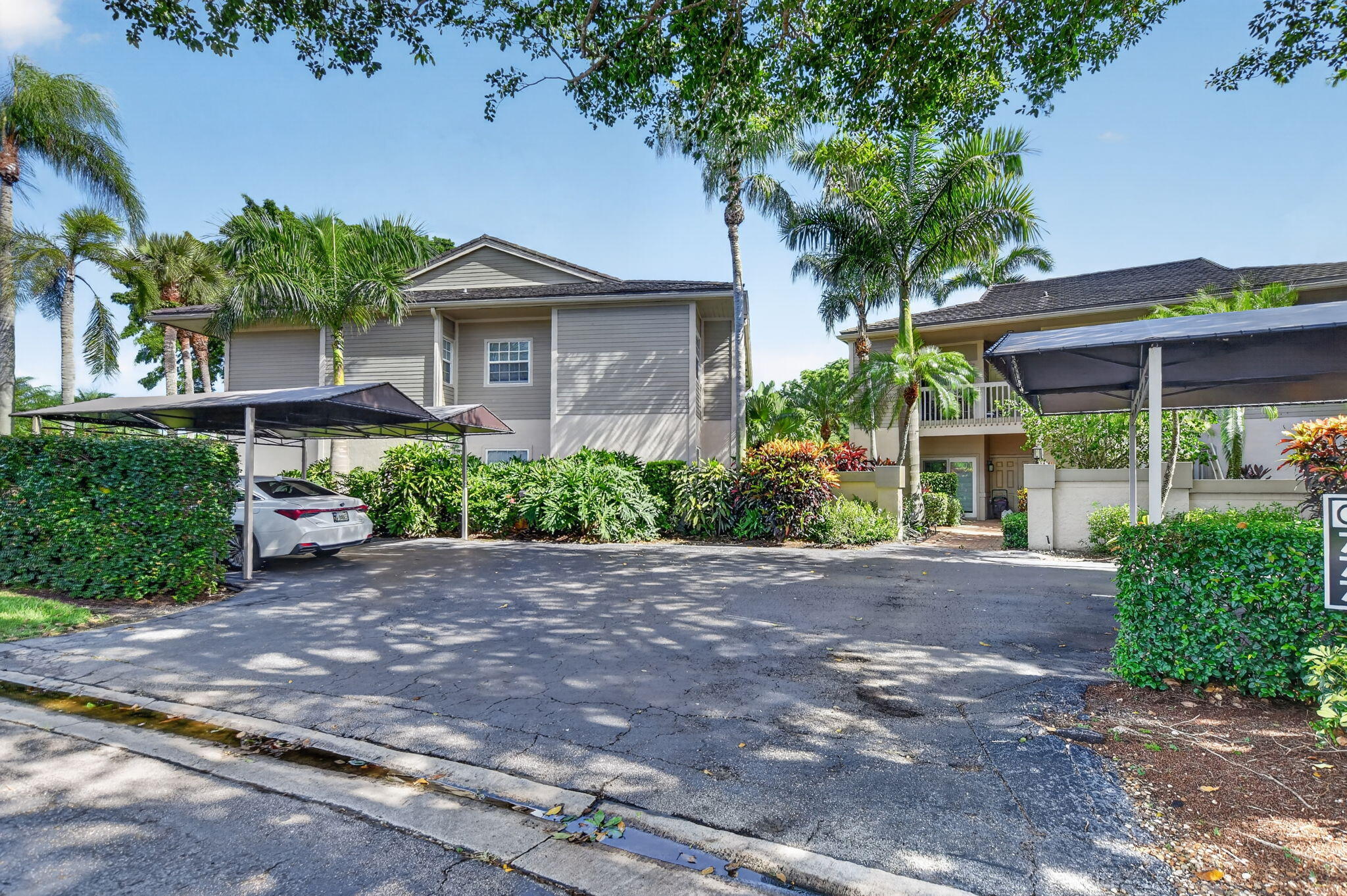 7659 Cinebar Drive