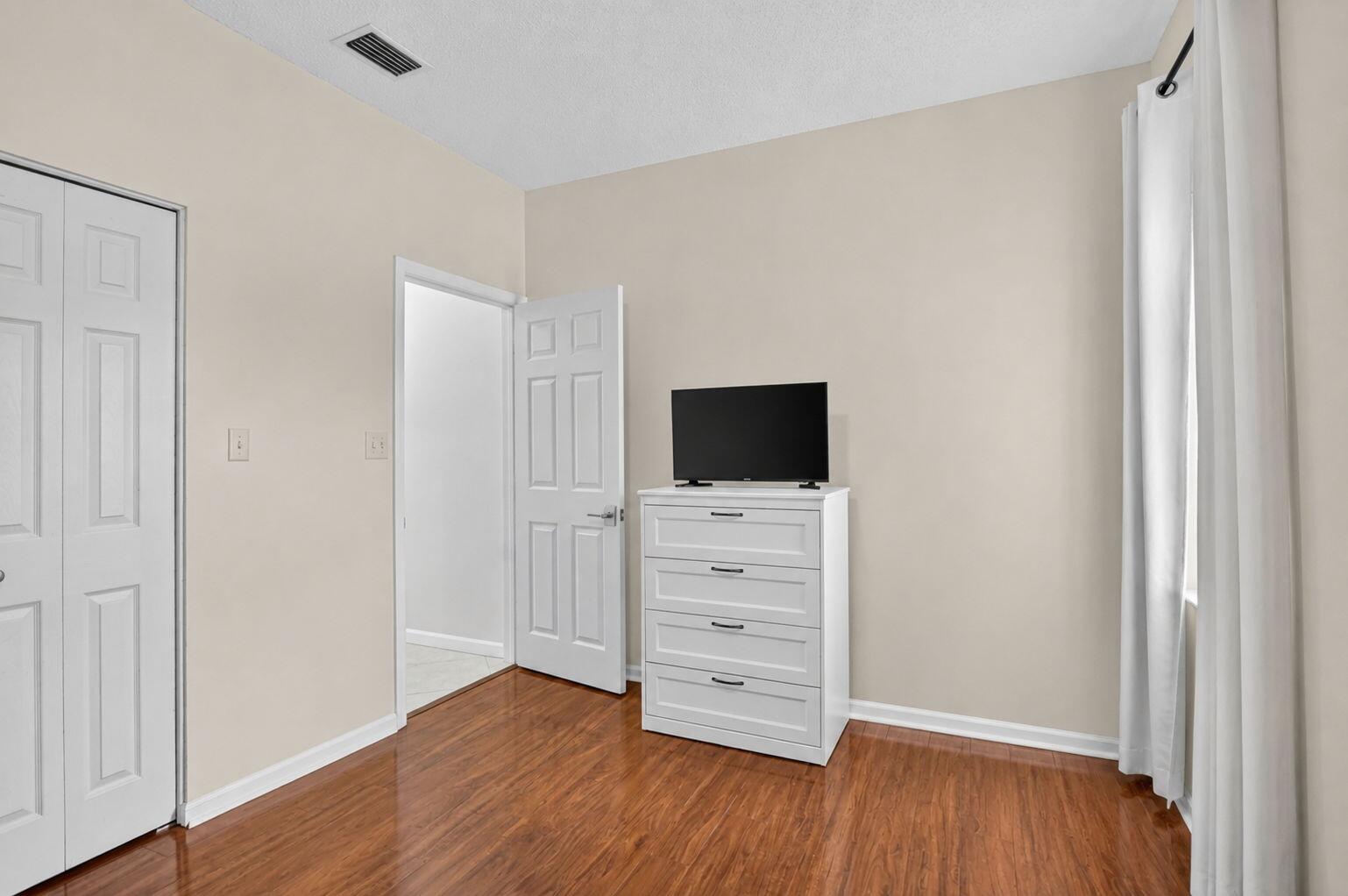 7659 Cinebar Drive