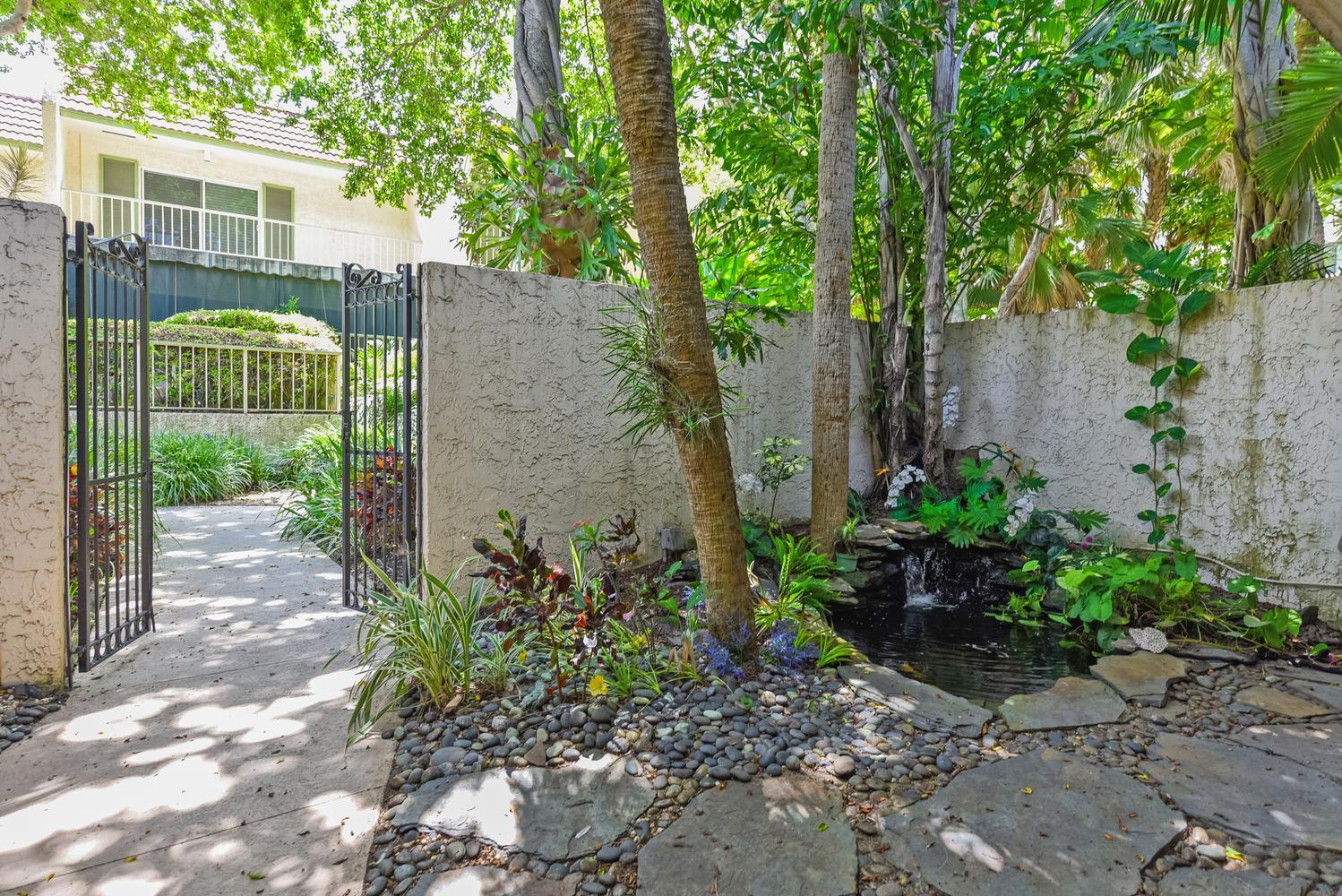 1172 Hillsboro Mile 2-4