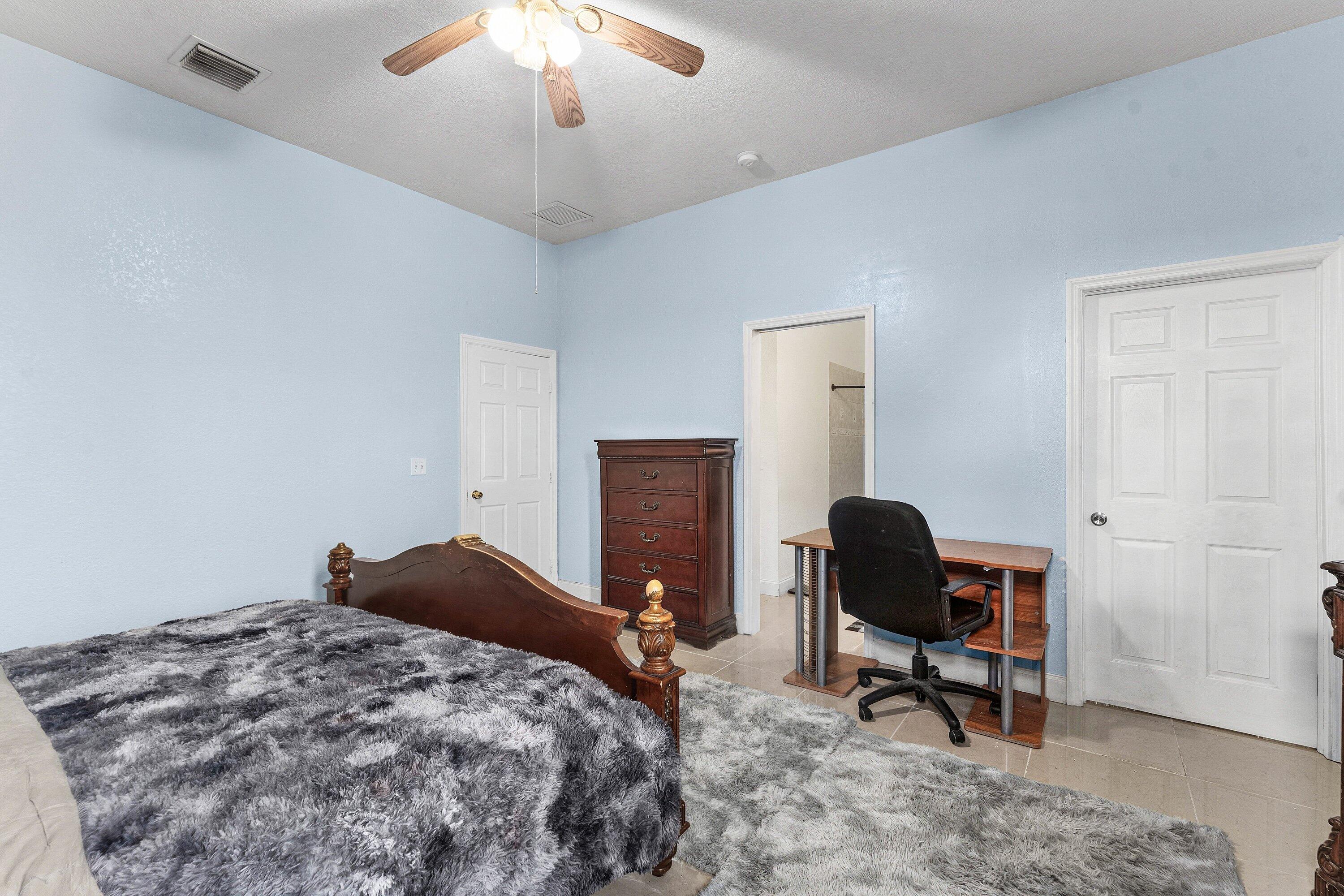 6112 NW GINGER Lane, Port St. Lucie