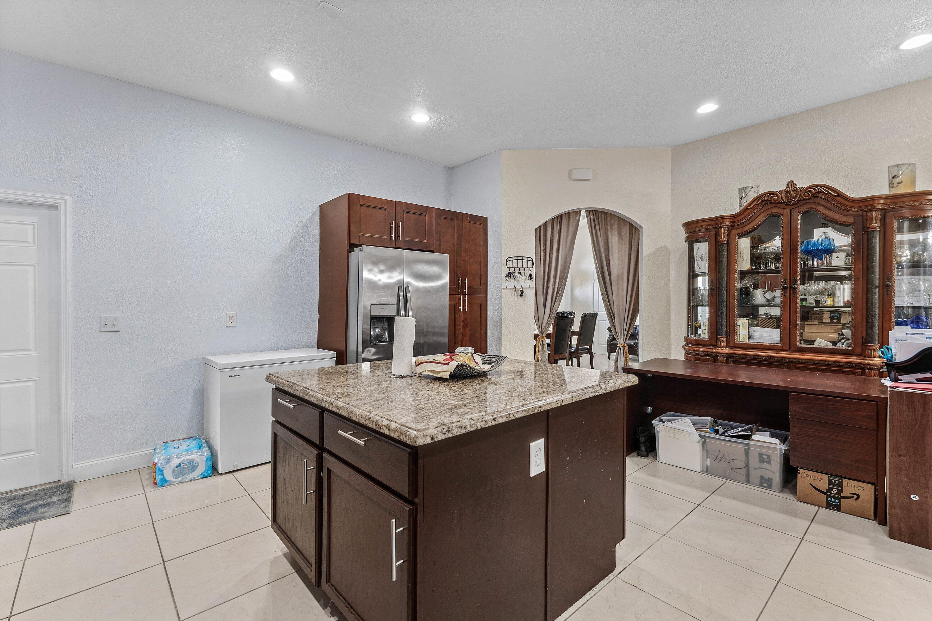 6112 NW GINGER Lane, Port St. Lucie