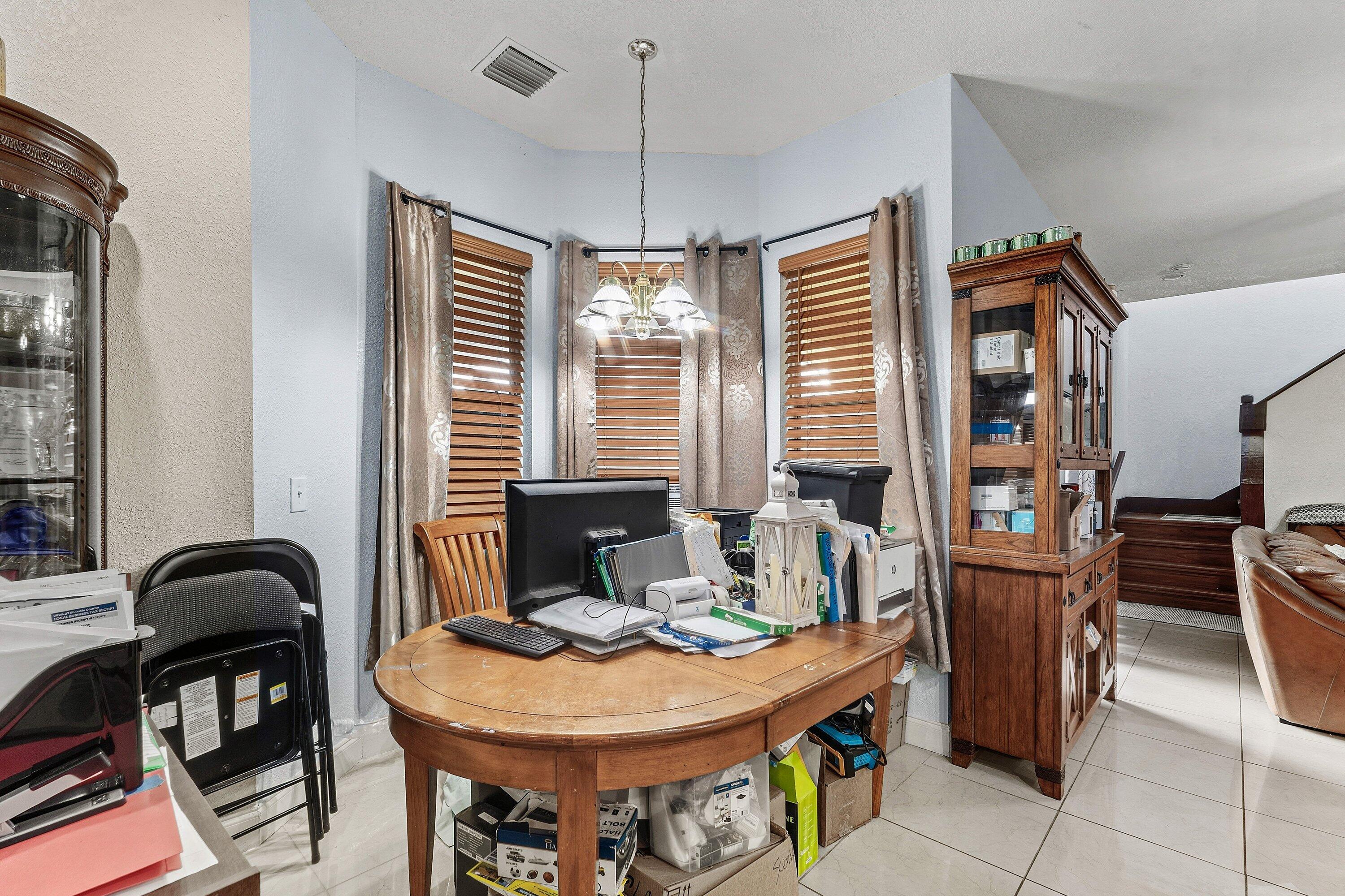6112 NW GINGER Lane, Port St. Lucie