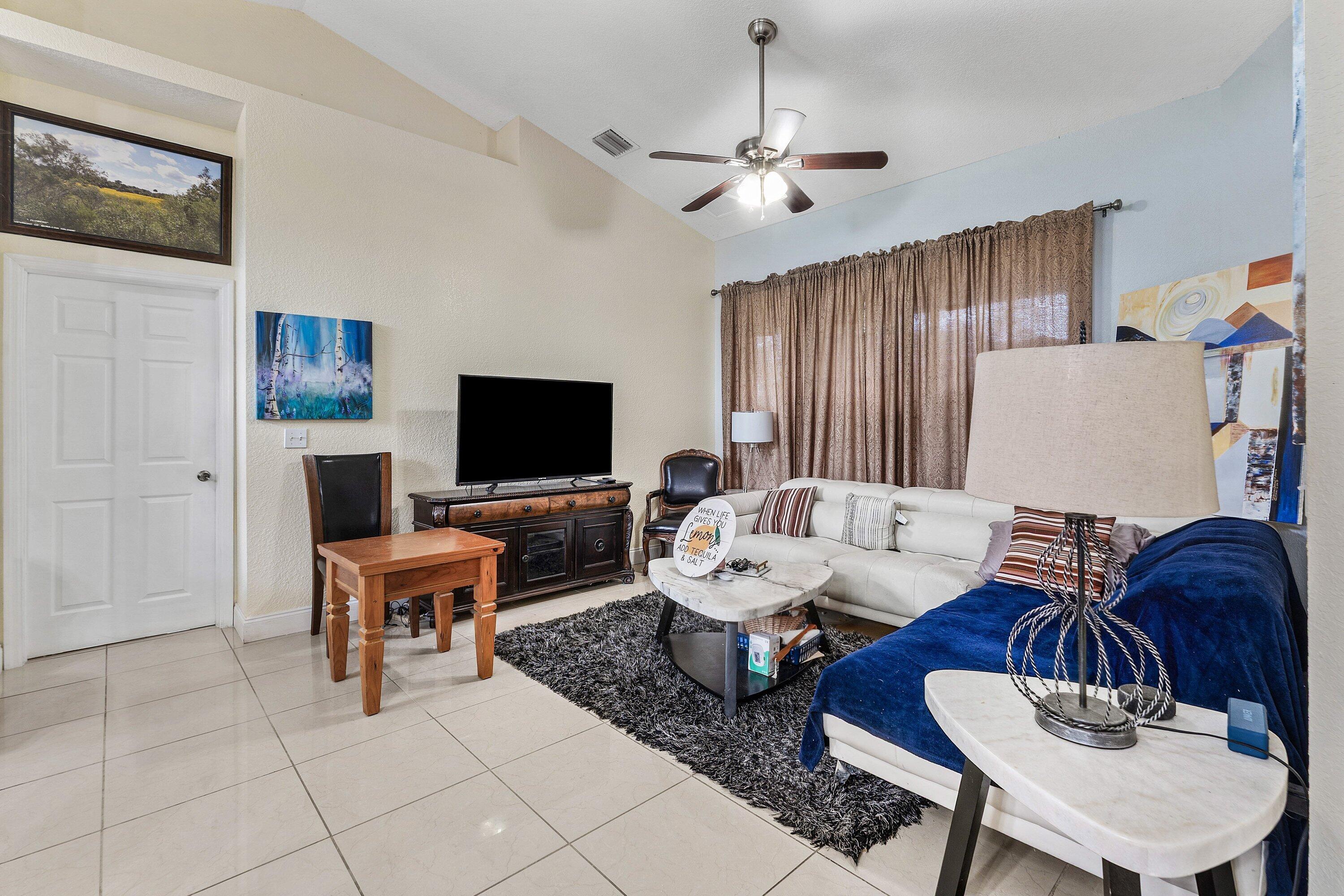 6112 NW GINGER Lane, Port St. Lucie