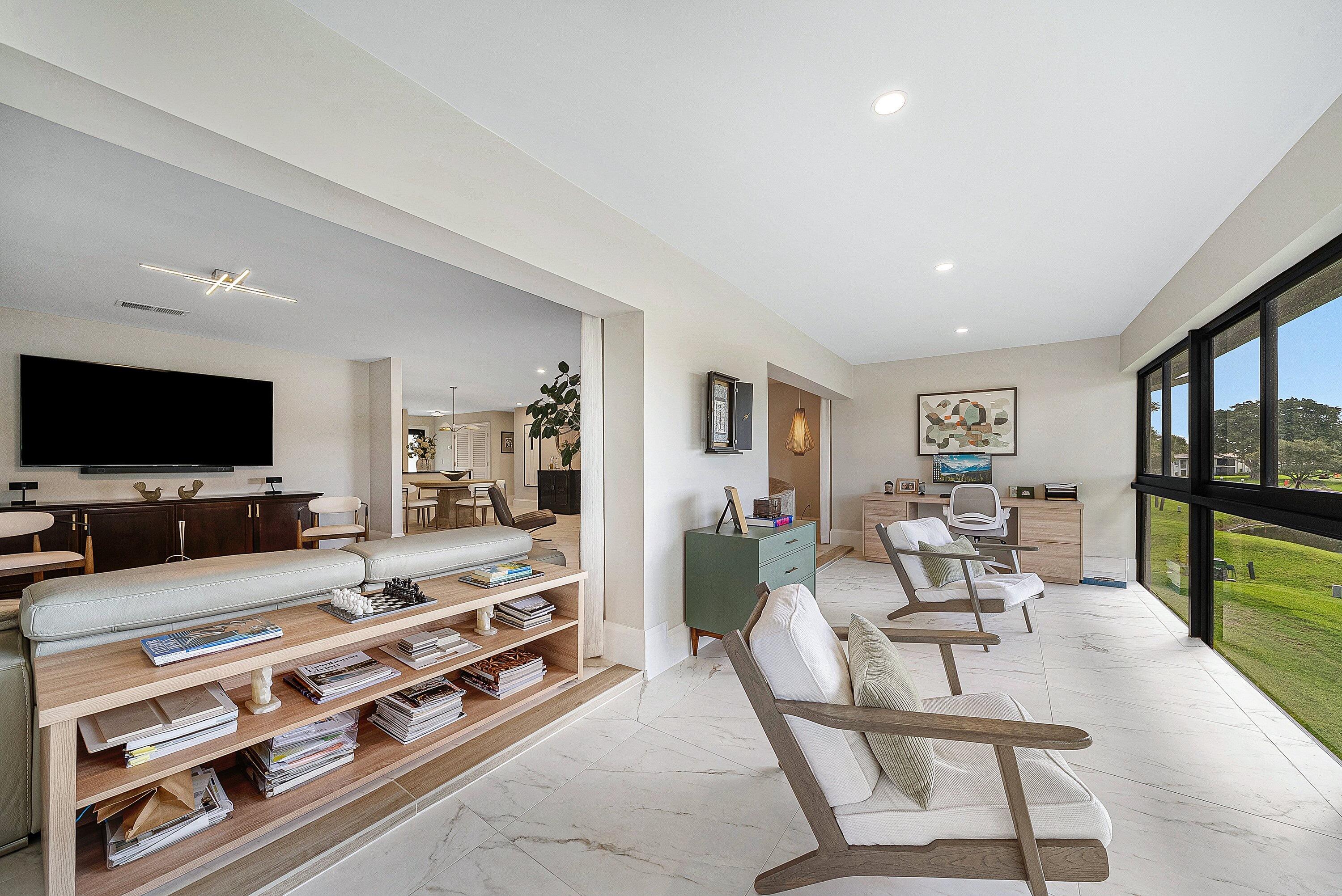 12 Southport Lane D