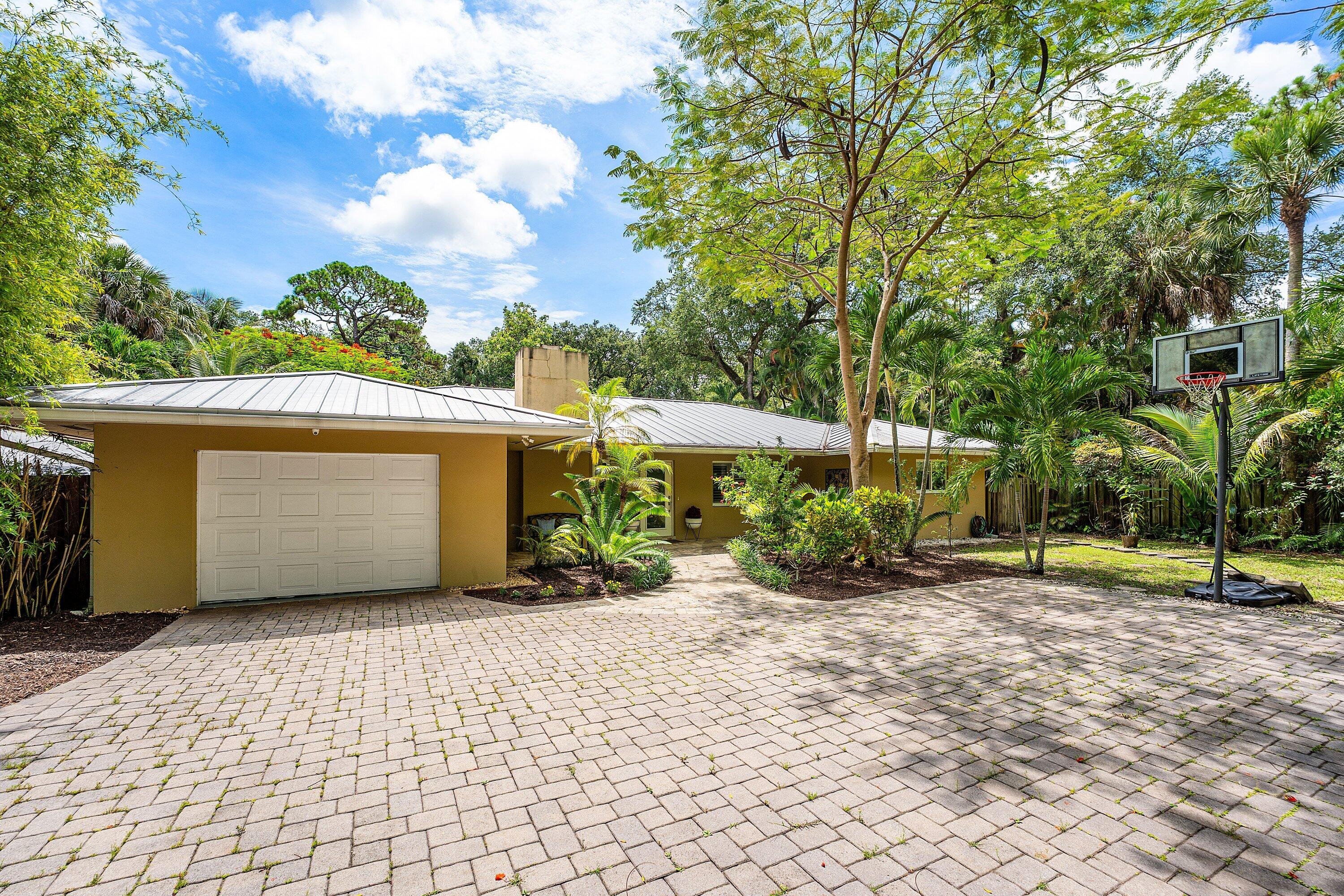 2130 SW 27TH Terrace