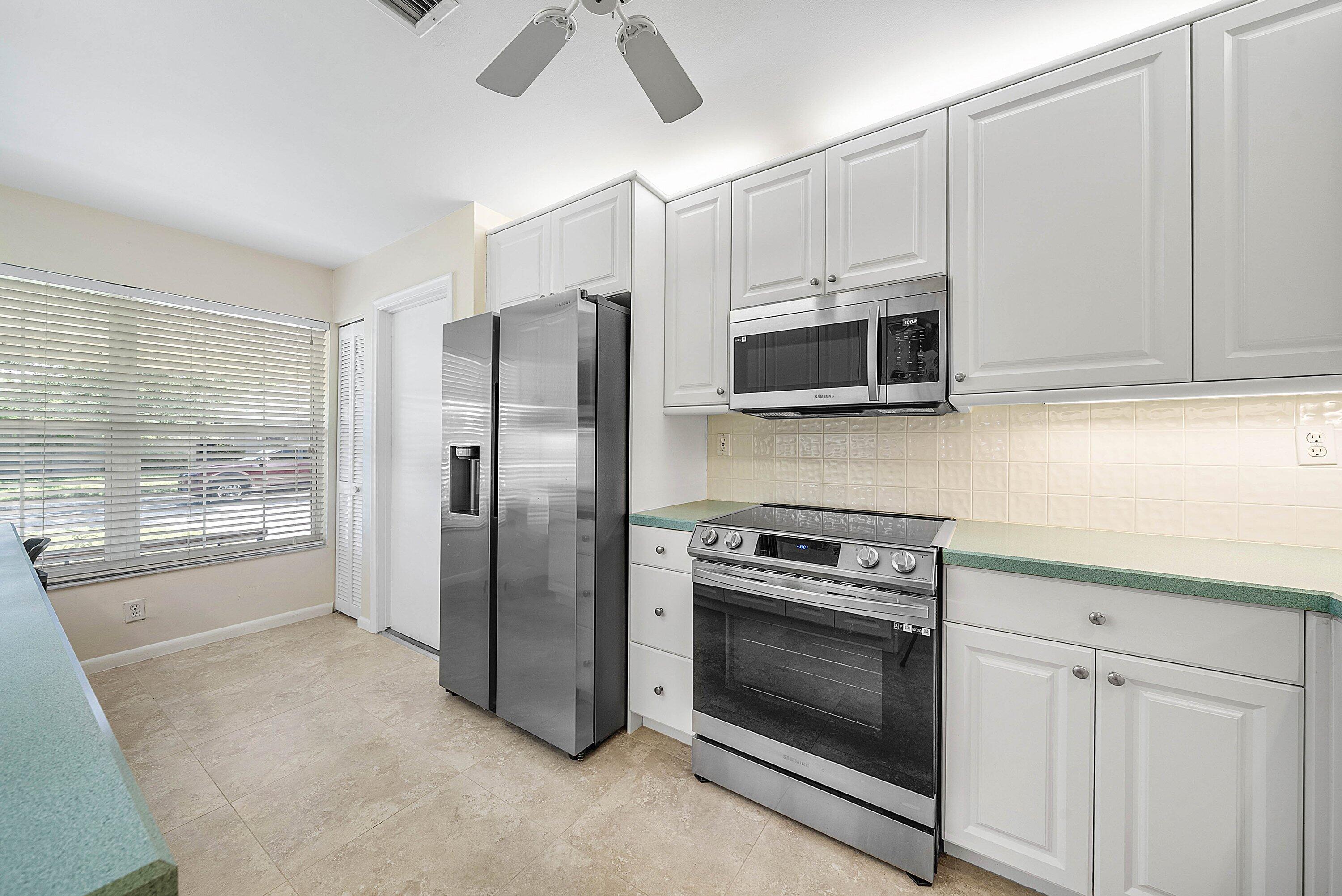241 DEL RIO Boulevard