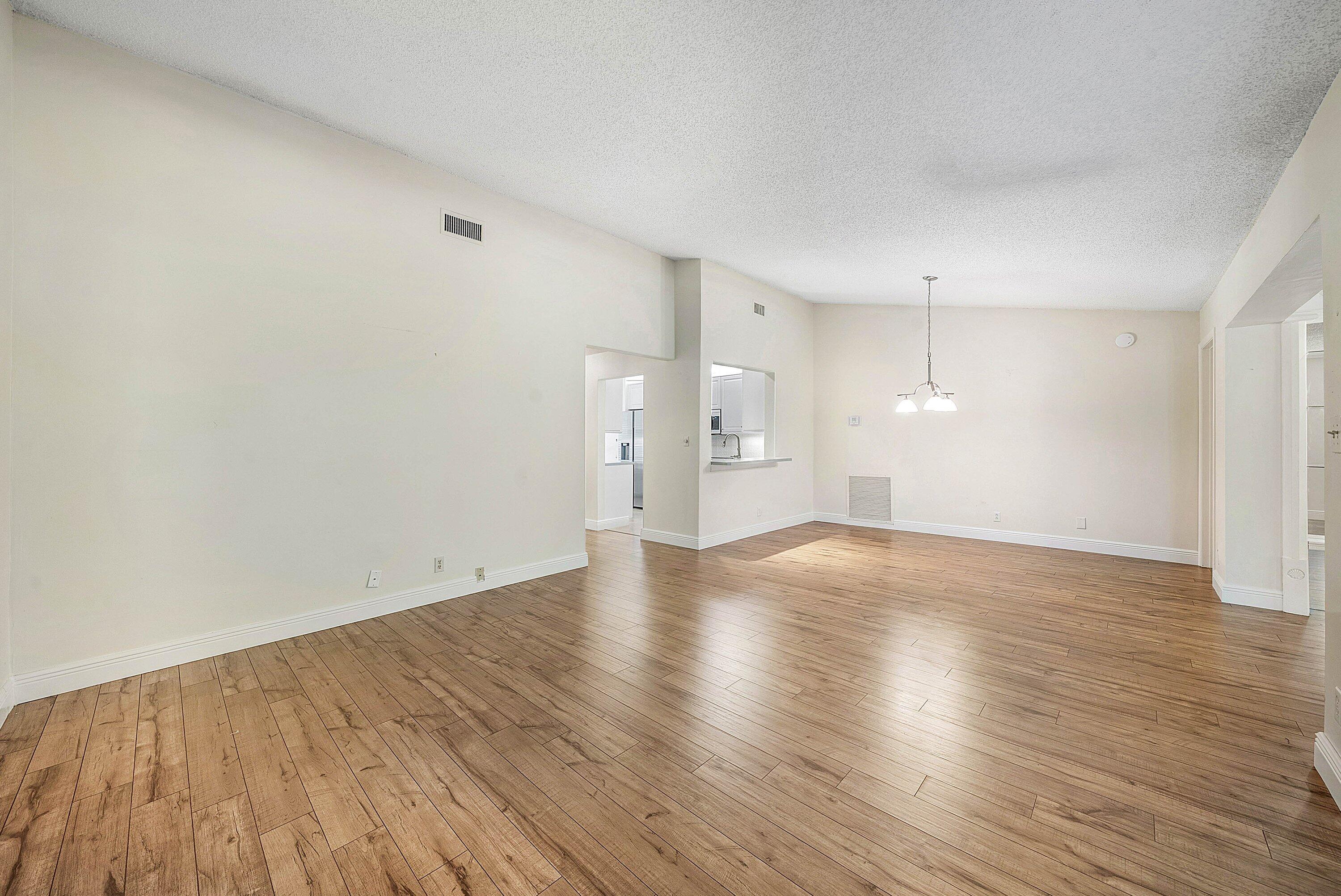 241 DEL RIO Boulevard