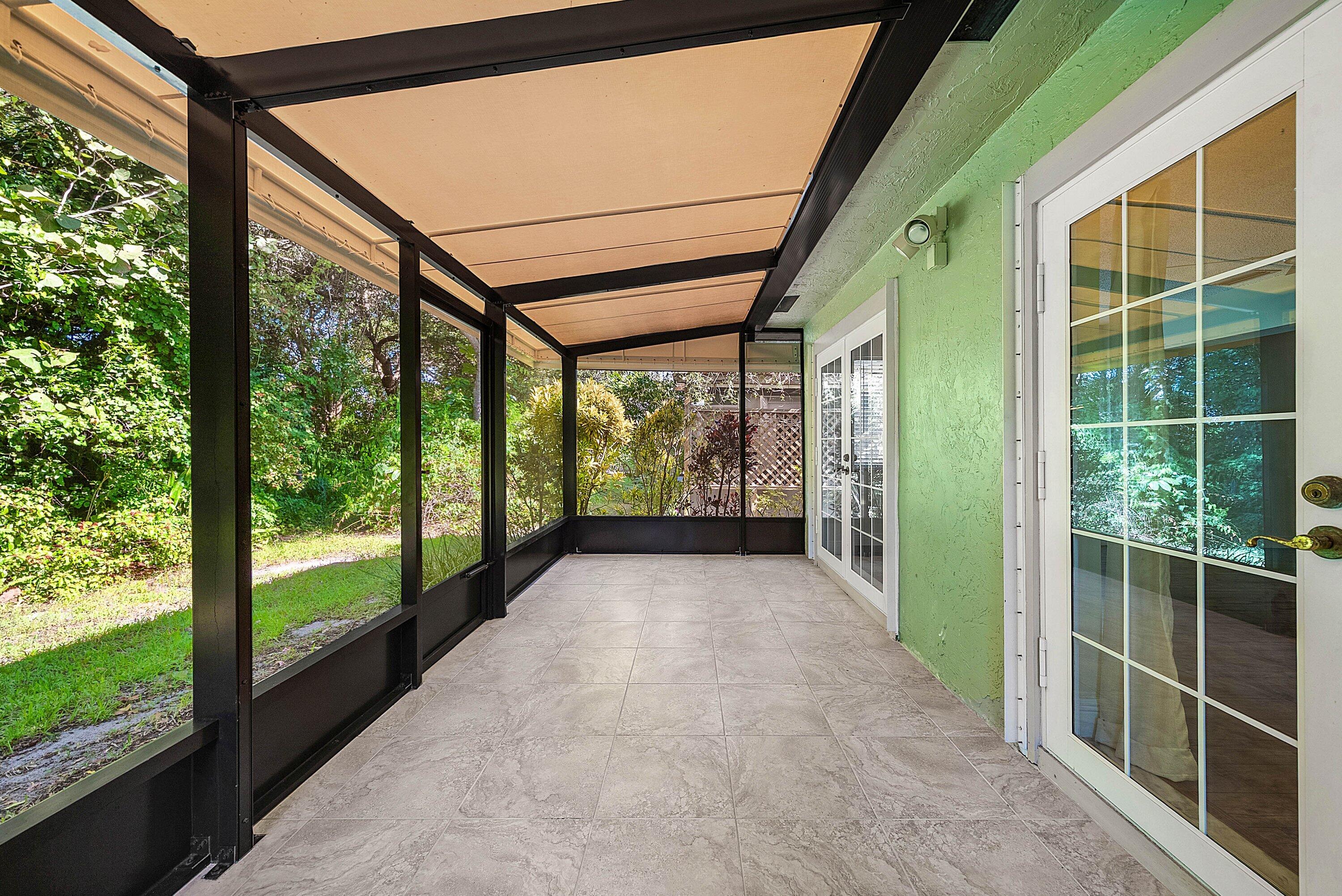 241 DEL RIO Boulevard