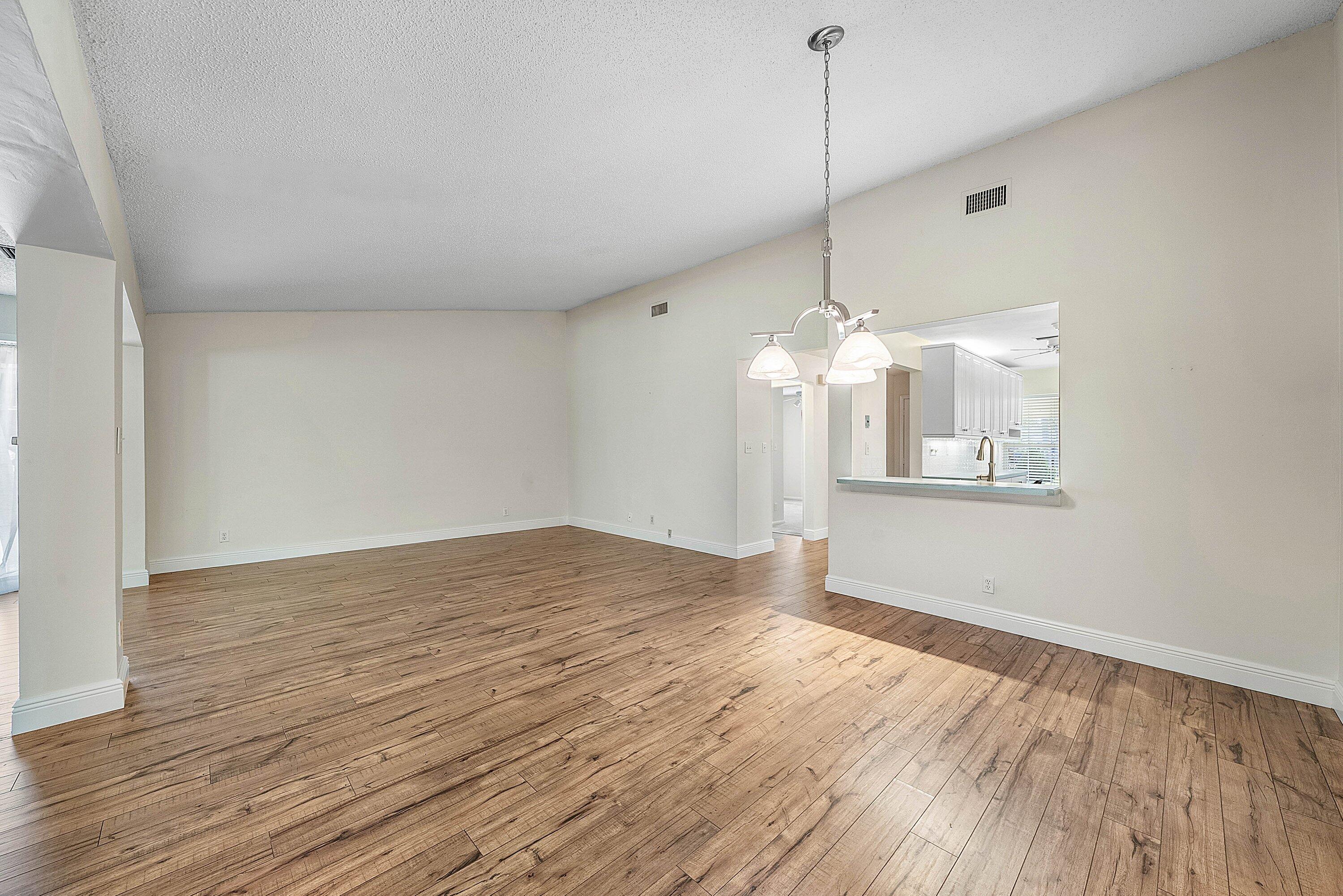 241 DEL RIO Boulevard