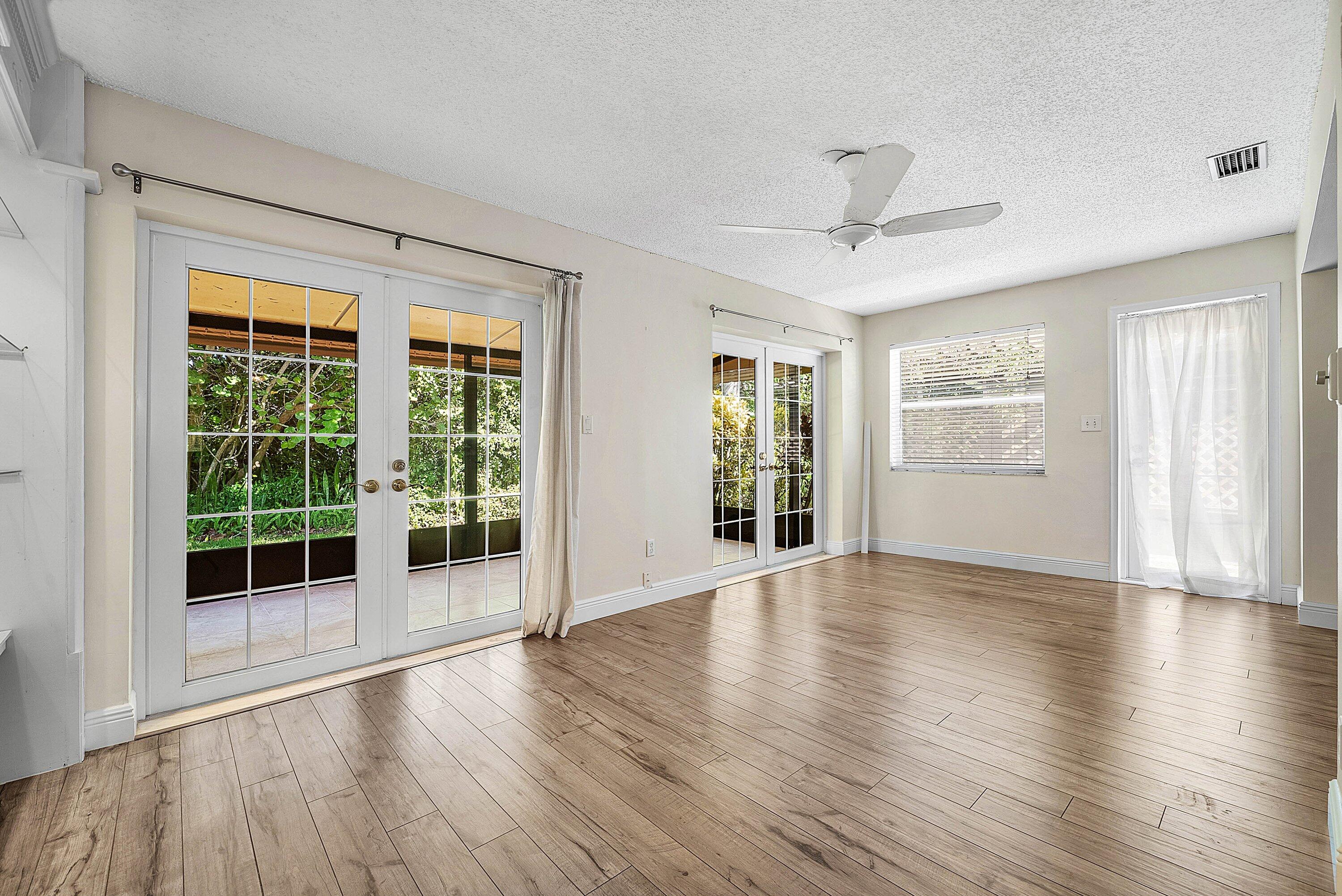 241 DEL RIO Boulevard