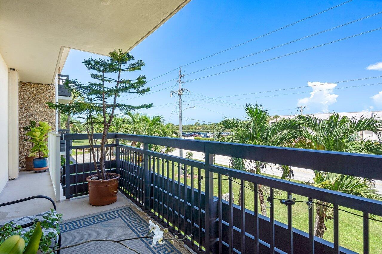555 NW 4TH Avenue 2150
